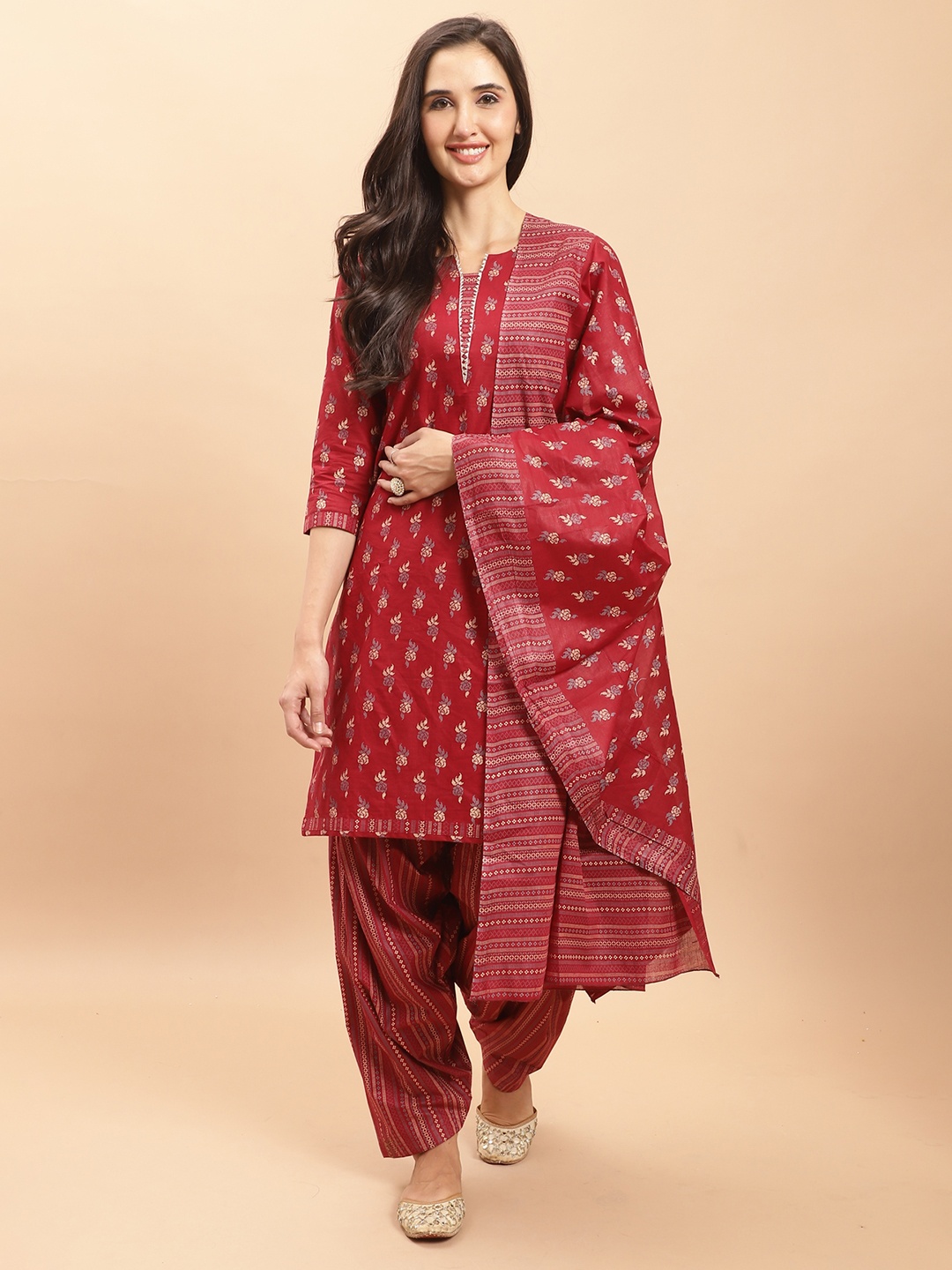 

Rajnandini Floral Printed Gotta Patti Pure Cotton Kurta With Salwar & Dupatta, Maroon