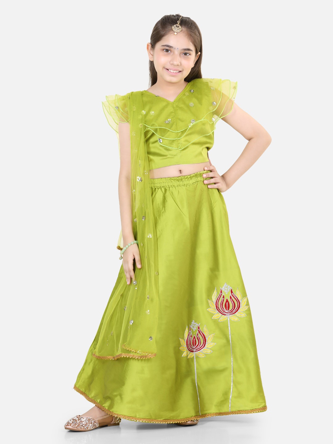 

BownBee Girls Sequinned Detailed V-Neck Lehenga & Blouse With Dupatta, Green