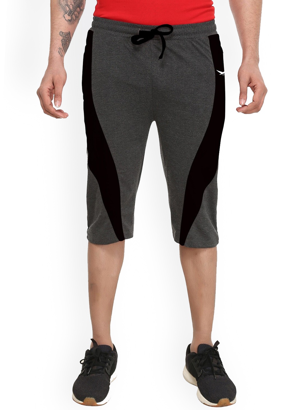 

HiFlyers Men Mid-Rise Pure Cotton Shorts, Charcoal