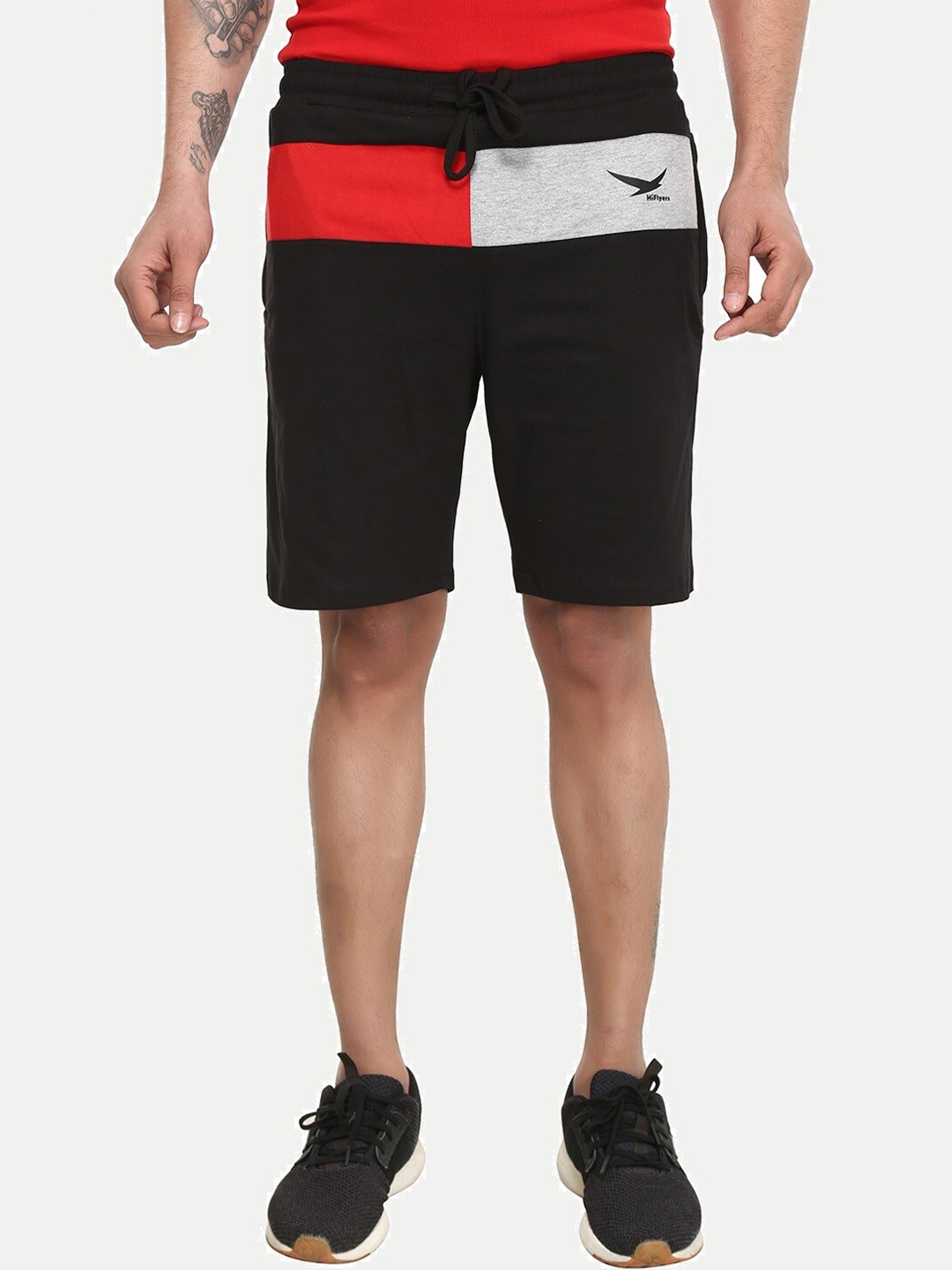 

HiFlyers Men Colourblocked Pure Cotton Shorts, Black