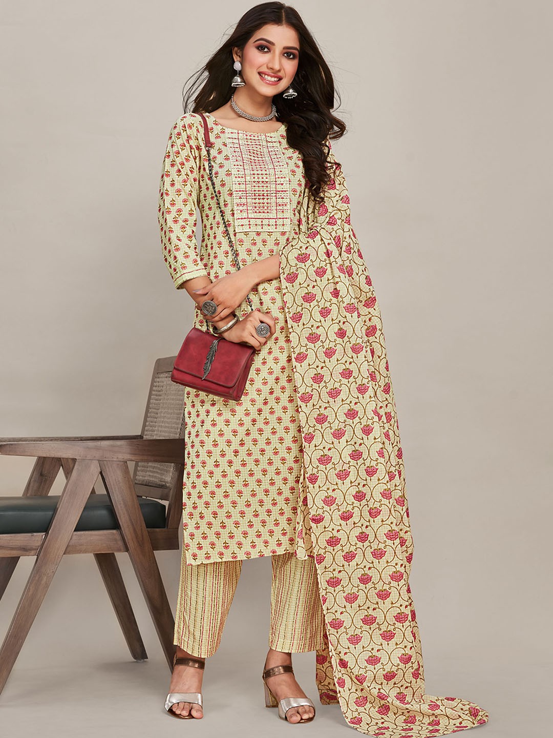 

Sangria Beige & Pink Floral Printed Pure Cotton Straight Kurta With Trousers & Dupatta, Off white