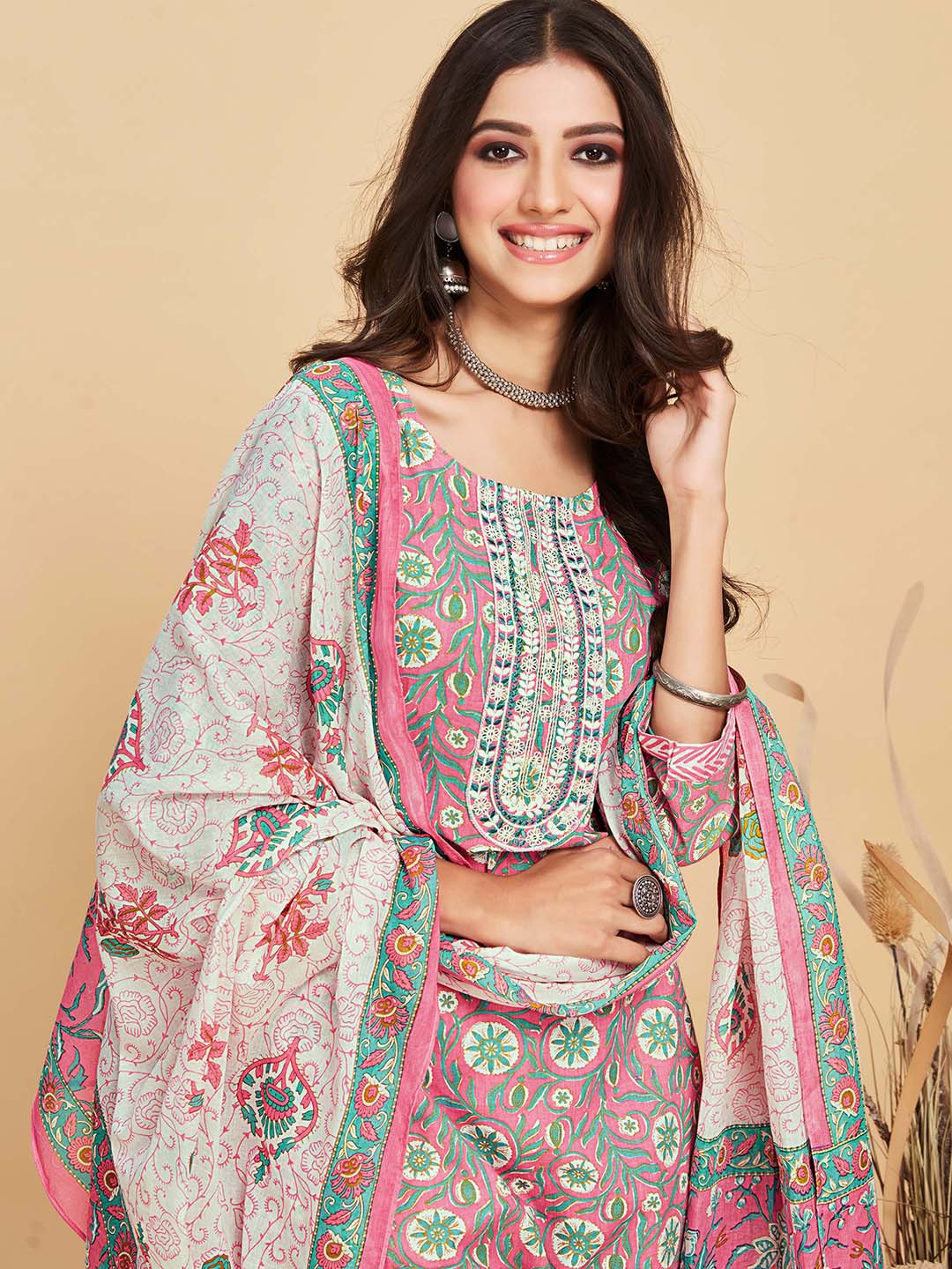 

Sangria Pink & Green & White Floral Printed Pure Cotton Kurta With Trousers & Dupatta