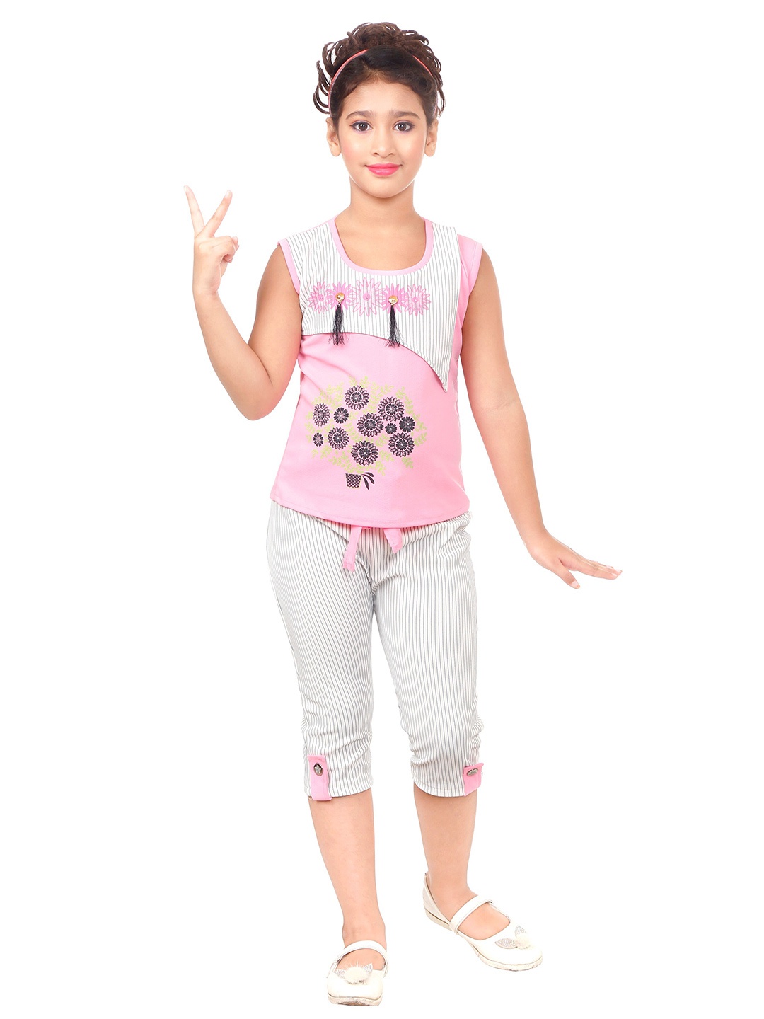 

CELEBRITY CLUB Girls Printed Top with Striped Capris, White