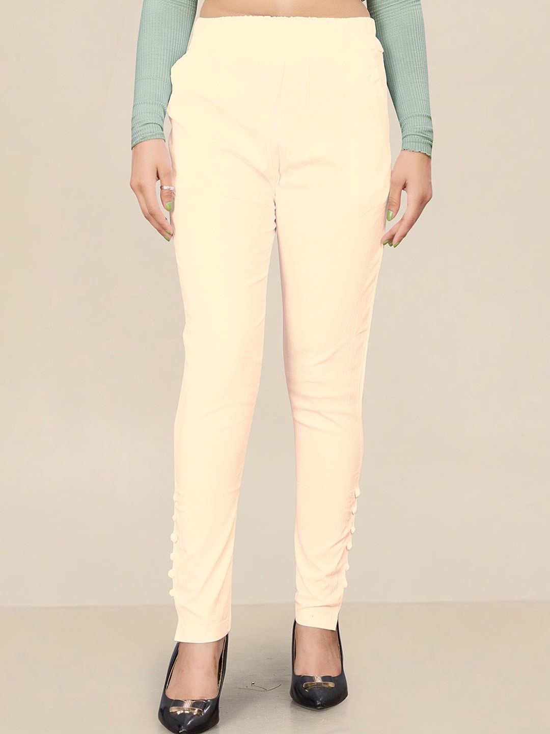

UNITED LIBERTY Women Relaxed Easy Wash Trousers, Cream