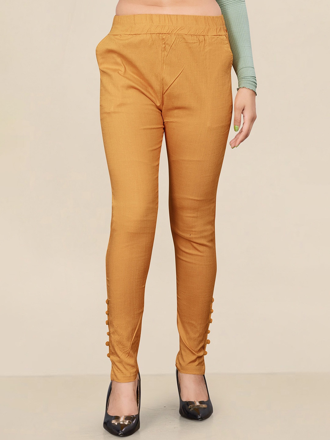

UNITED LIBERTY Women Relaxed Easy Wash Trousers, Tan