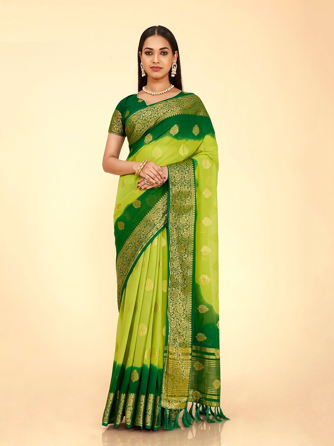 

FLOURIOUS Floral Woven Design Zari Pure Georgette Kanjeevaram Saree, Green