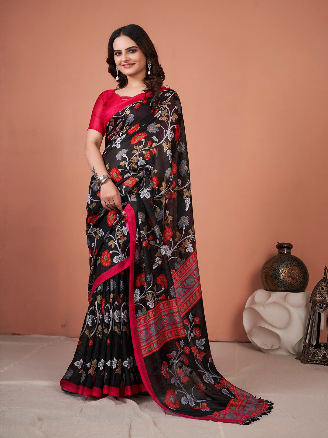 

KALINI Floral Printed Jute Silk Saree, Black