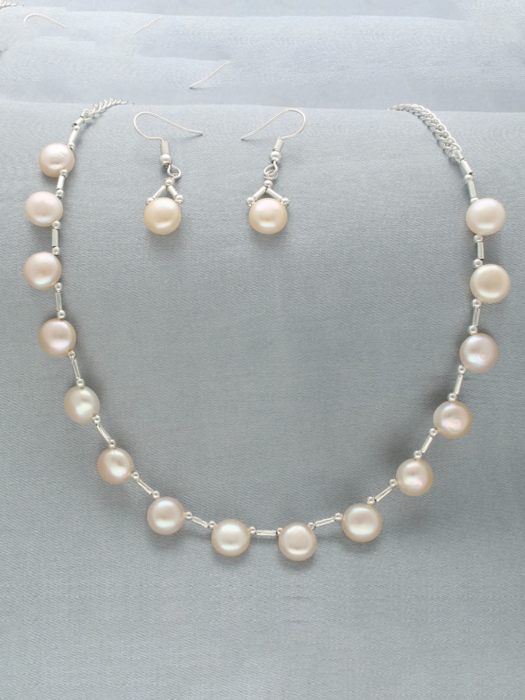 

Sri Jagdamba Pearls Dealer Lochan 1 Line Pearl Necklace With Earrings, White