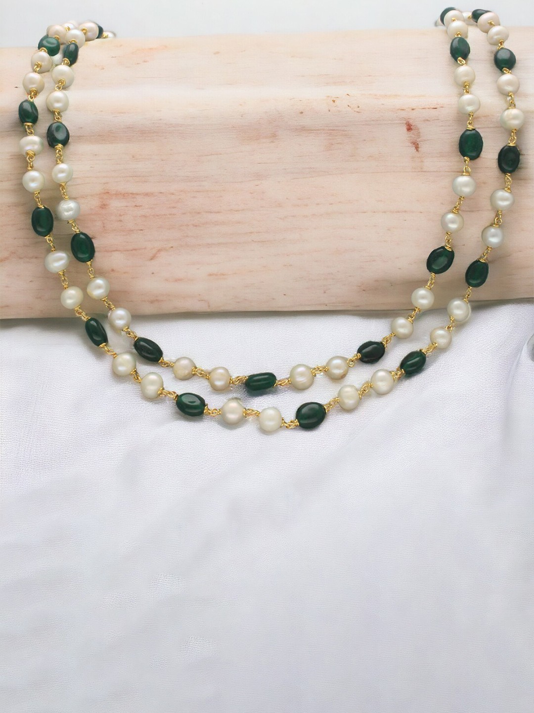 

Sri Jagdamba Pearls Dealer Gold Plated Pearl Necklace, White