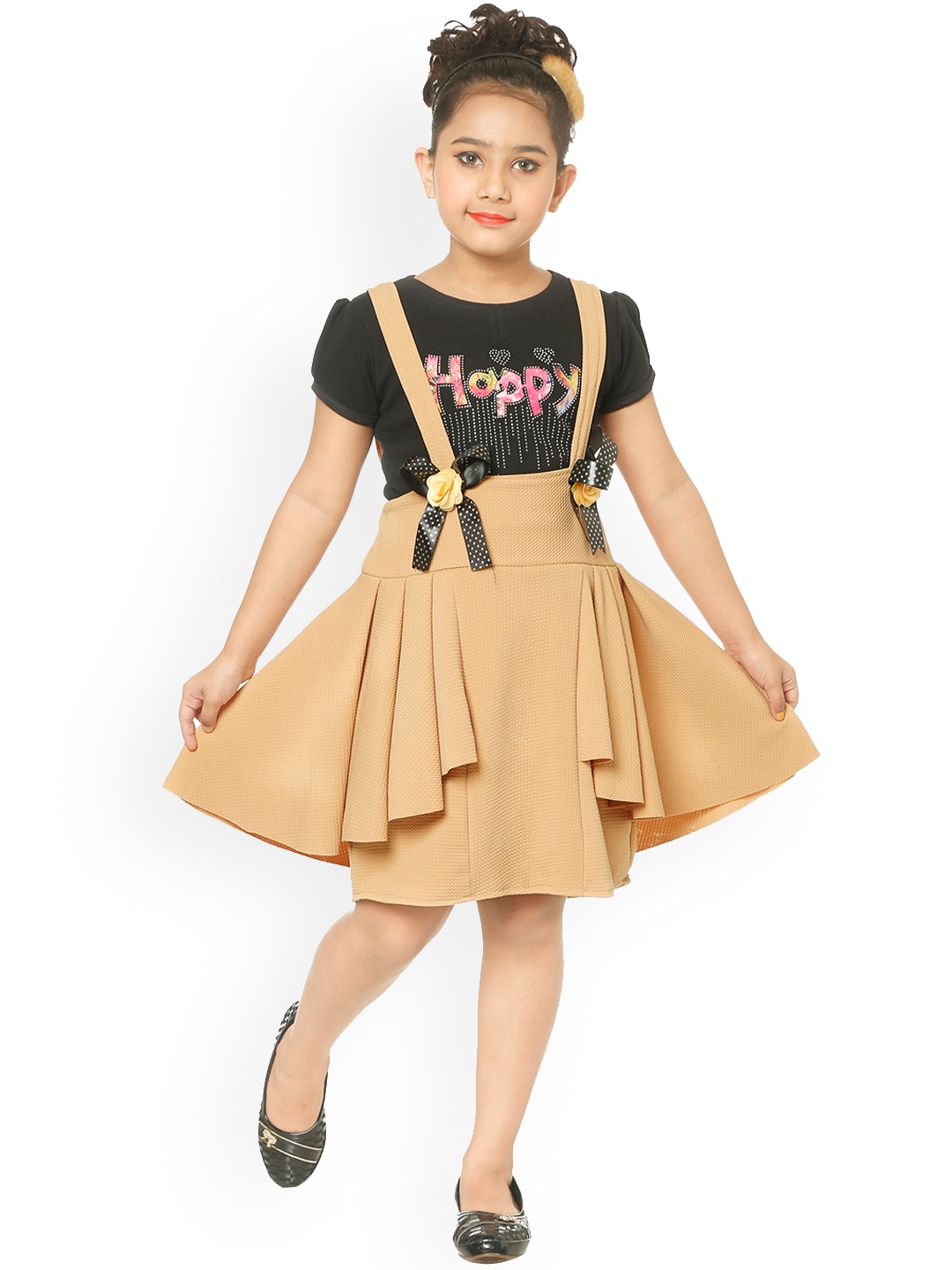 

CELEBRITY CLUB Girls Self Design Dungarees, Cream