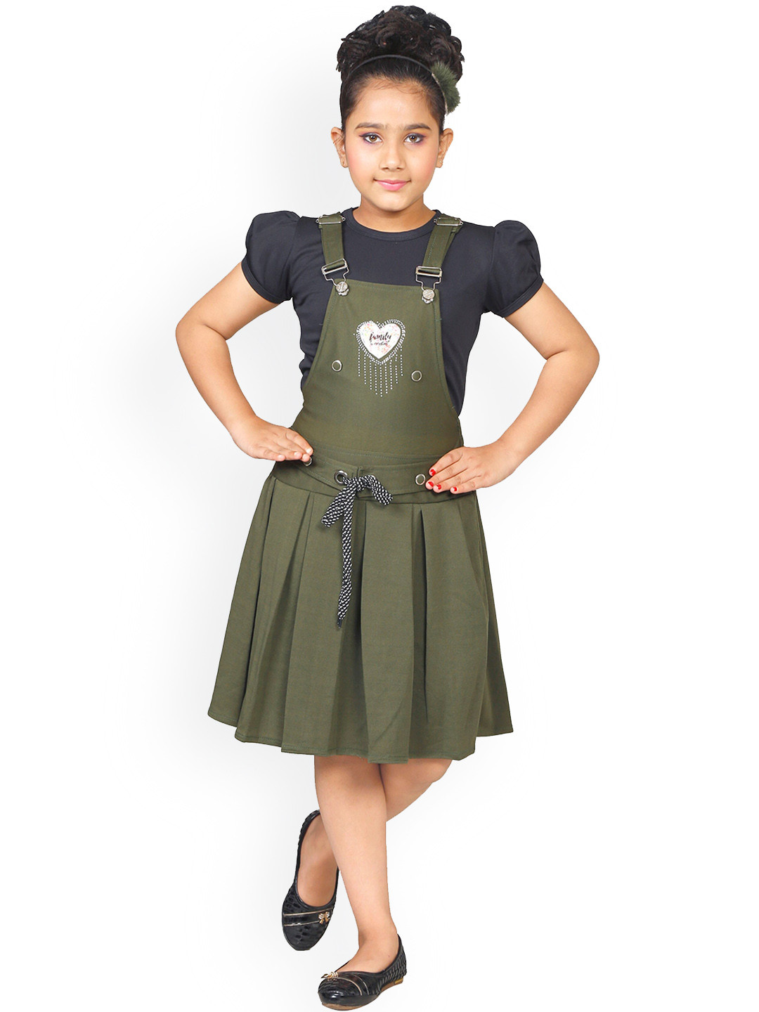 

CELEBRITY CLUB Girls Pleated Pinafore Dress With Belt, Olive