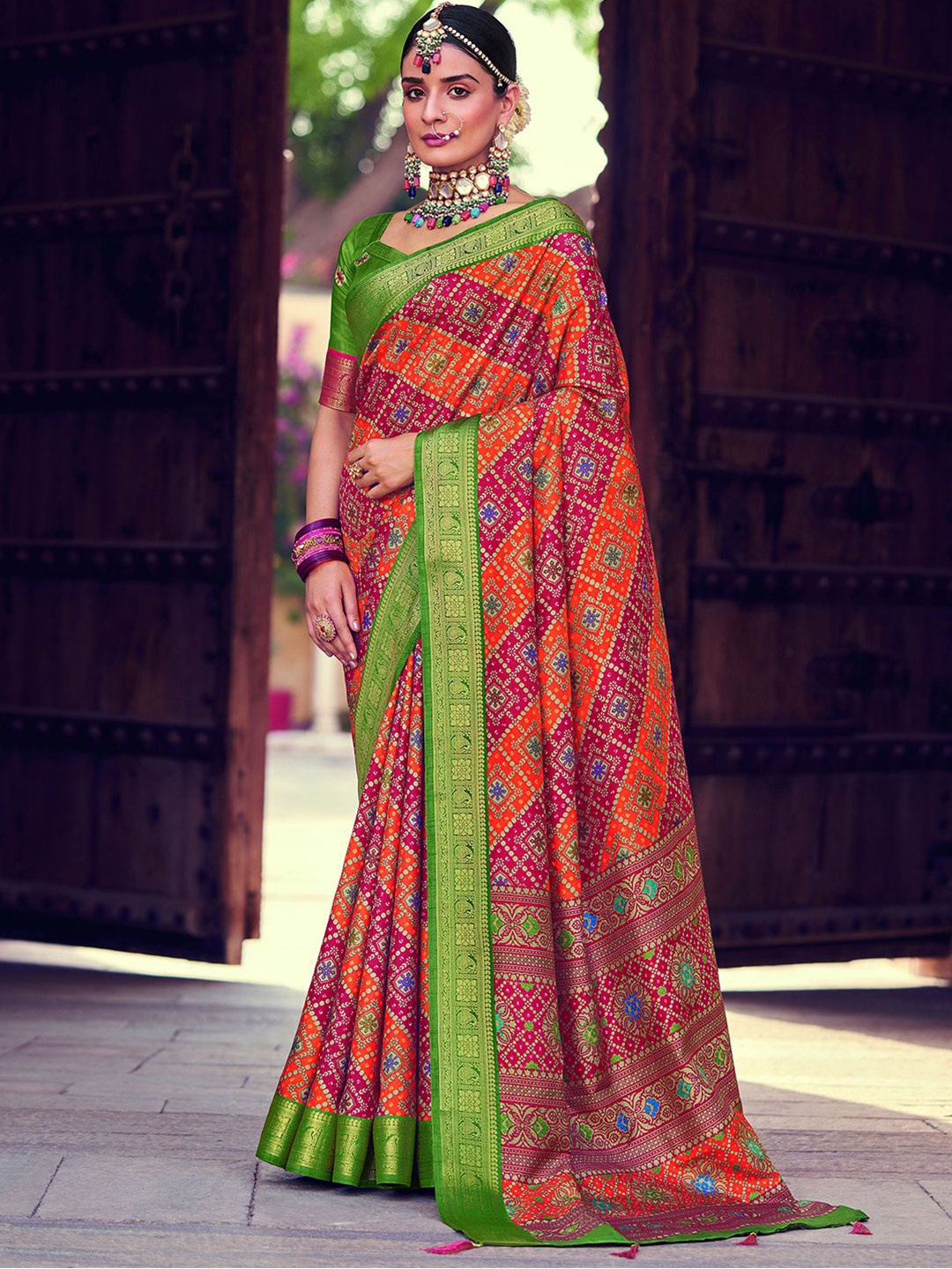 

Mitera Printed Zari Bandhani Saree, Orange