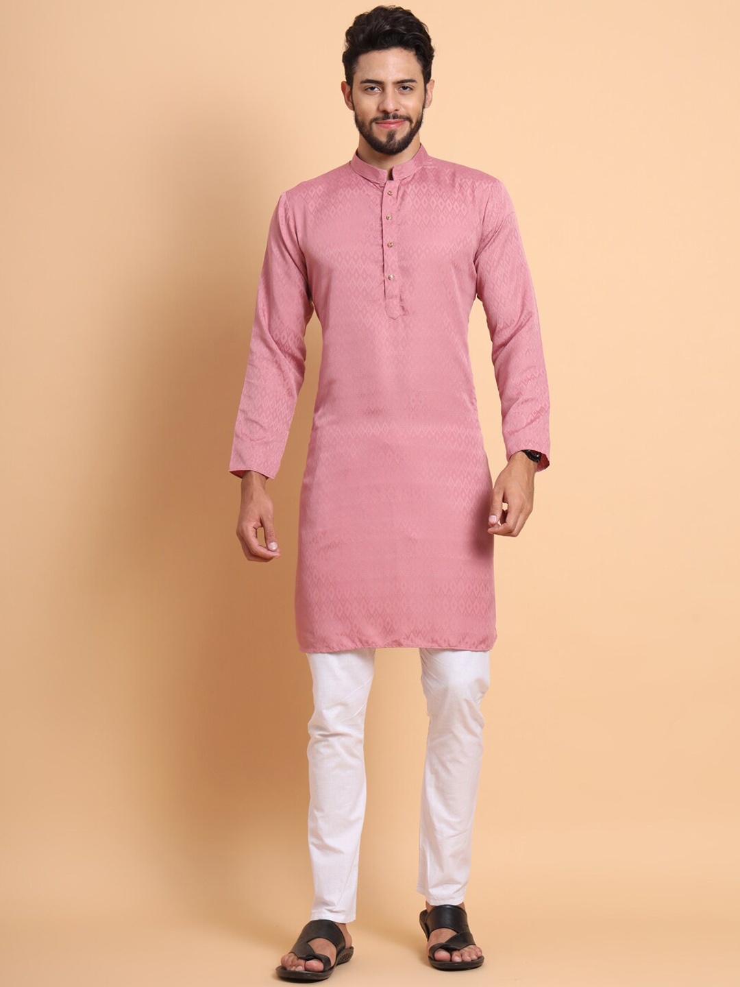

SWAGG INDIA Geometric Woven Design Jacquard Kurta, Pink