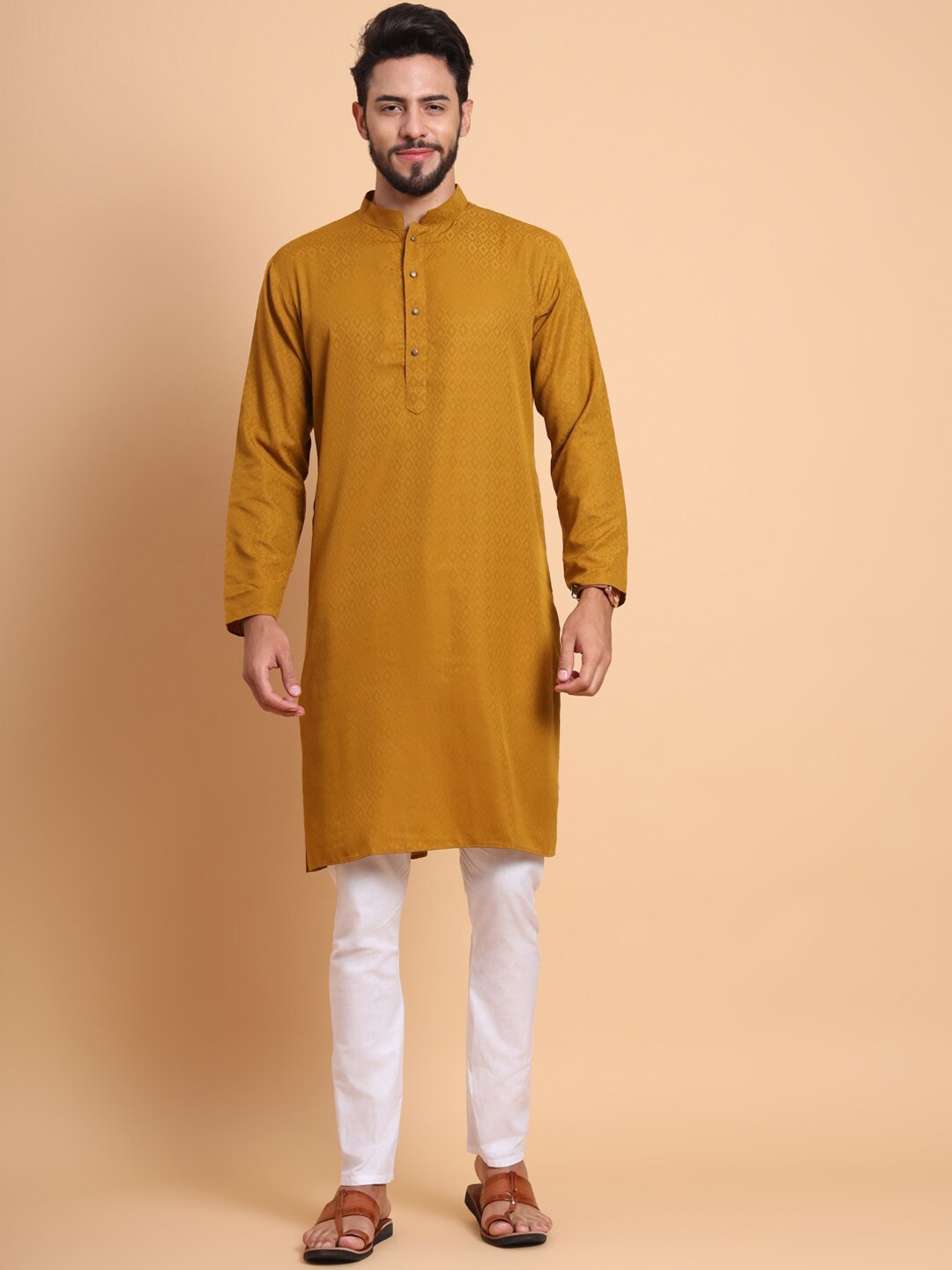

SWAGG INDIA Geometric Woven Design Jacquard Kurta, Mustard
