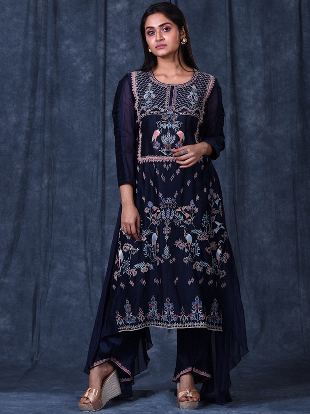 

Simaaya Ethnic Motifs Yoke Design Thread Work Kurta With Palazzo, Navy blue