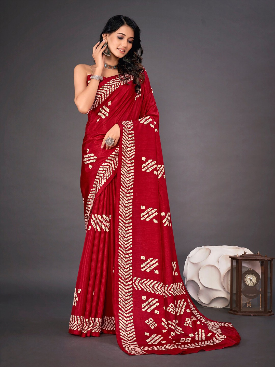 

KALINI Ethnic Motifs Printed Saree, Red