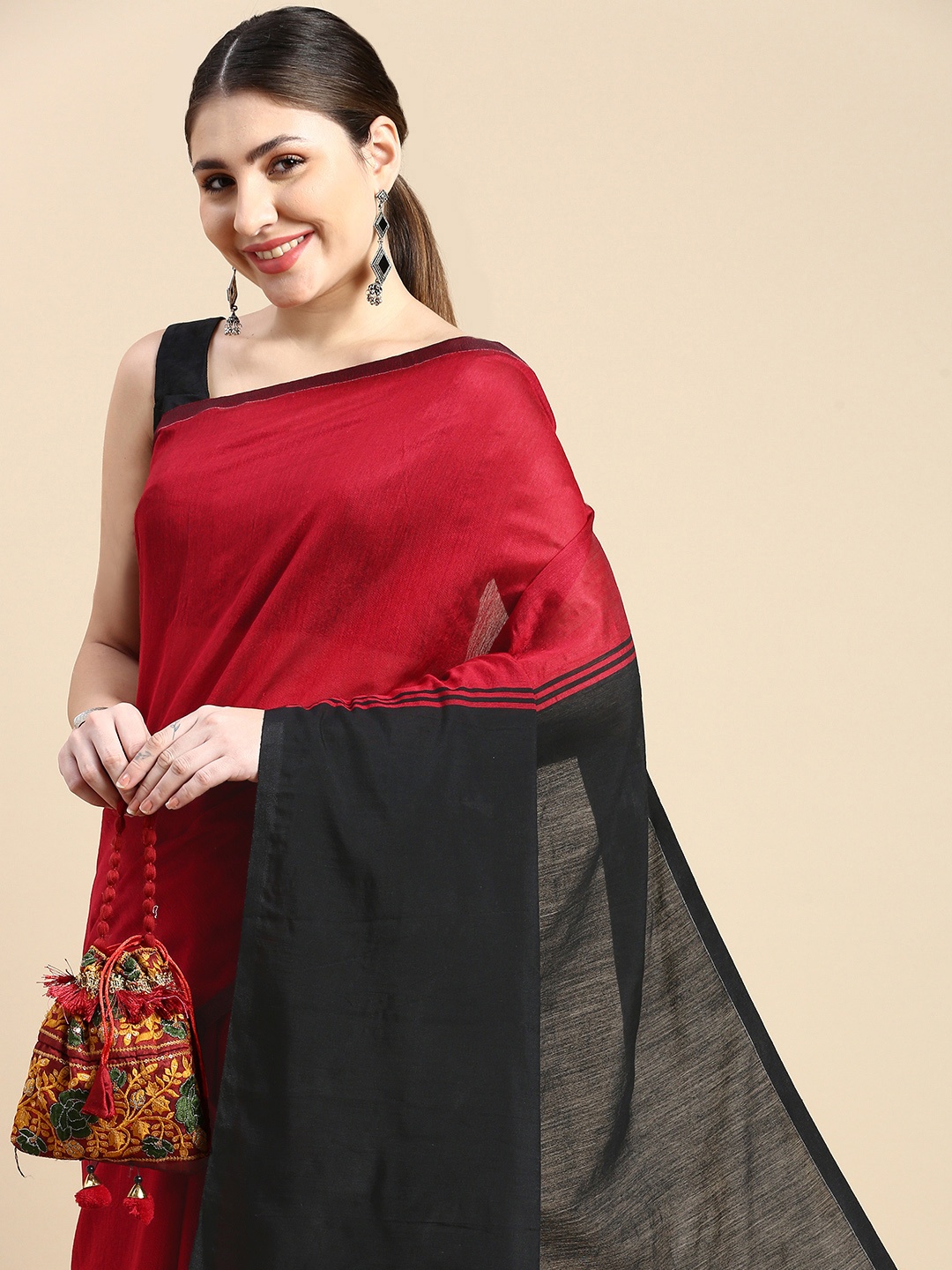 

DESH BIDESH Ghicha Colourblocked Cotton Silk Saree, Red