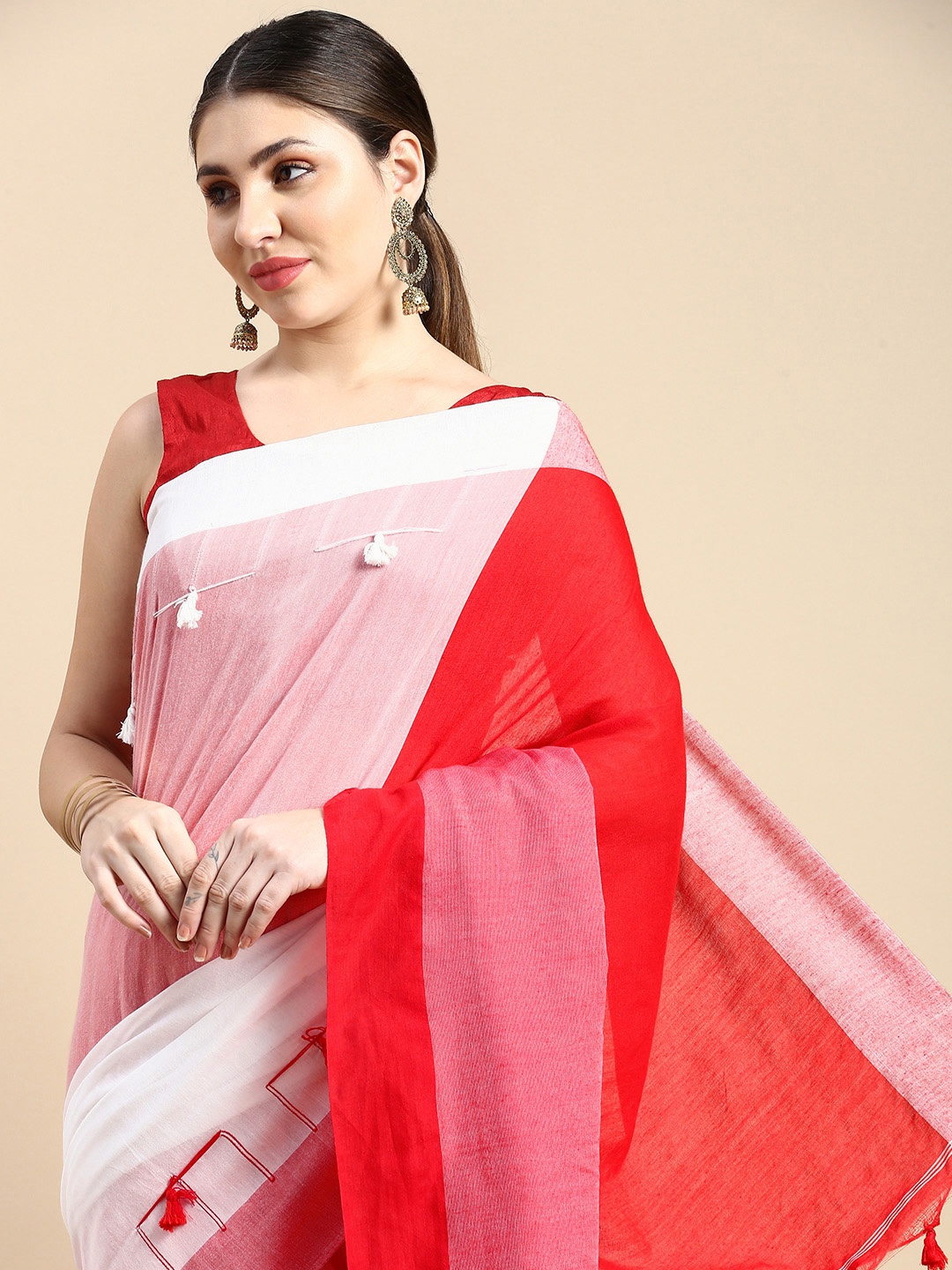 

DESH BIDESH Colourblocked Pure Cotton Taant Saree, Red