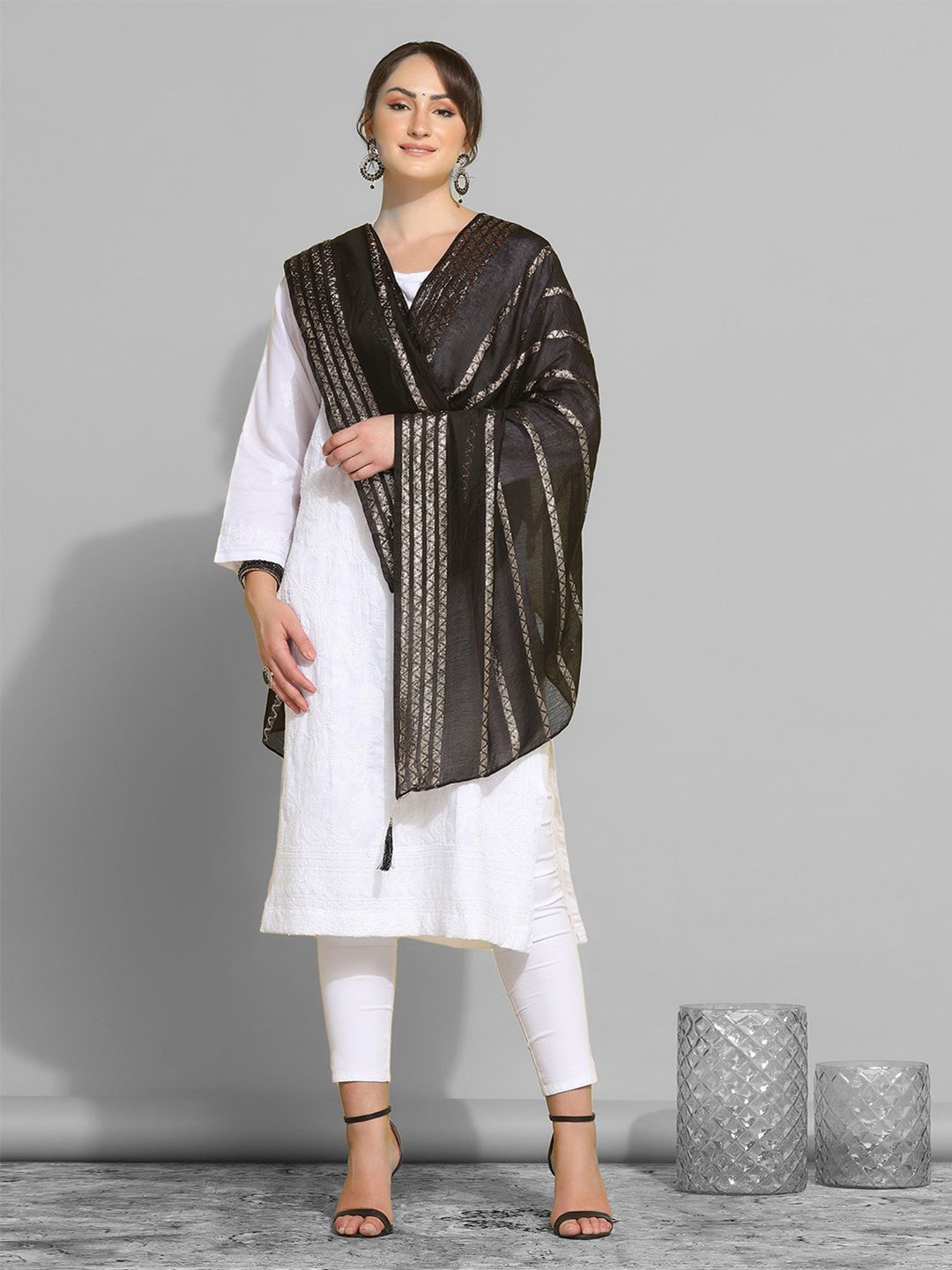 

KALINI Woven Design Cotton Silk Dupatta With Zari, Olive
