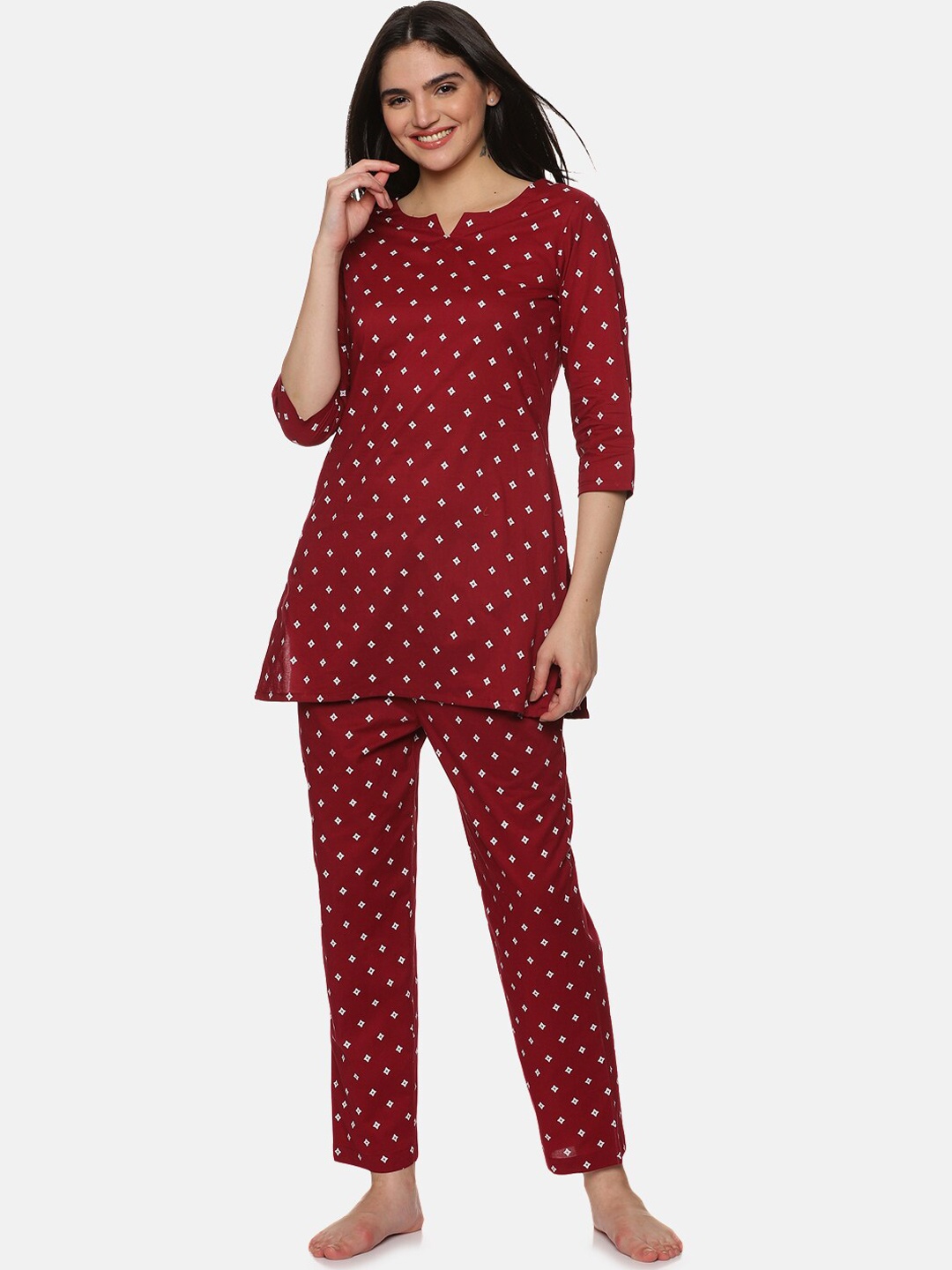 

Palakh Geometric Printed Pure Cotton Kurti & Pyjamas, Maroon