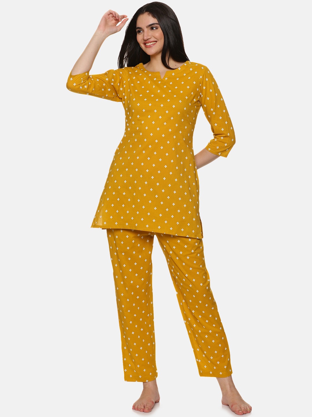 

Palakh Geometric Printed Pure Cotton Kurti & Pyjamas, Mustard