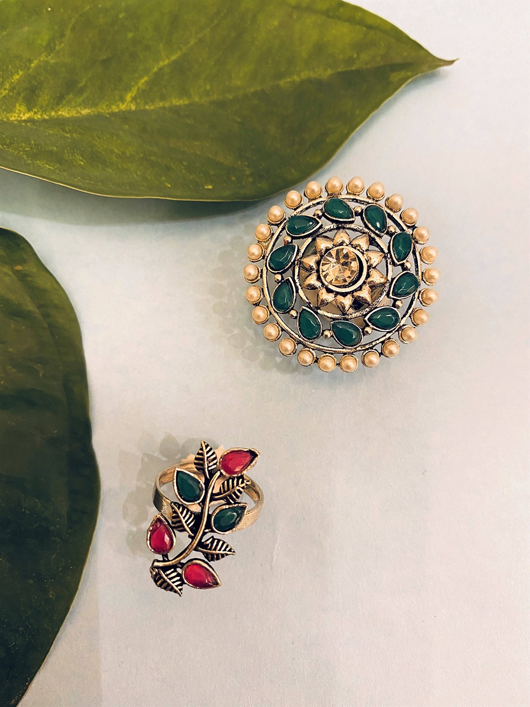 

ATIBELLE Set of 2 Silver Plated Stone-Studded Floral Shaped Adjustable Rings