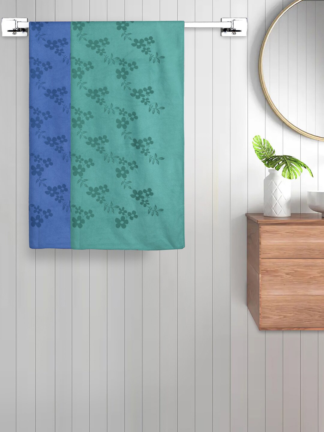 FABINALIV Blue & Green 2 Pieces Printed 420 GSM Cotton Bath Towels