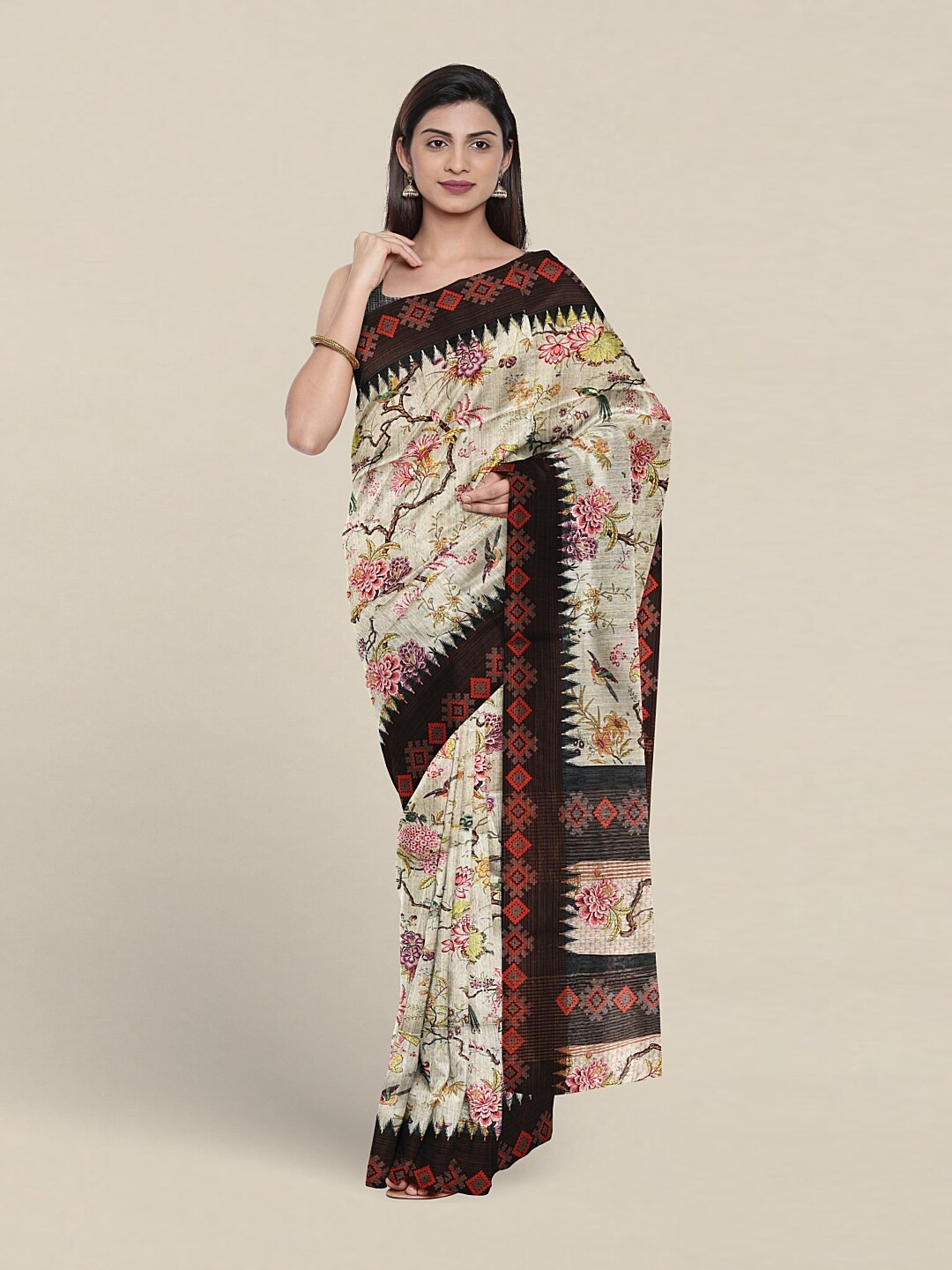 

Pothys Ethnic Motifs Printed Jute Silk Saree, Black