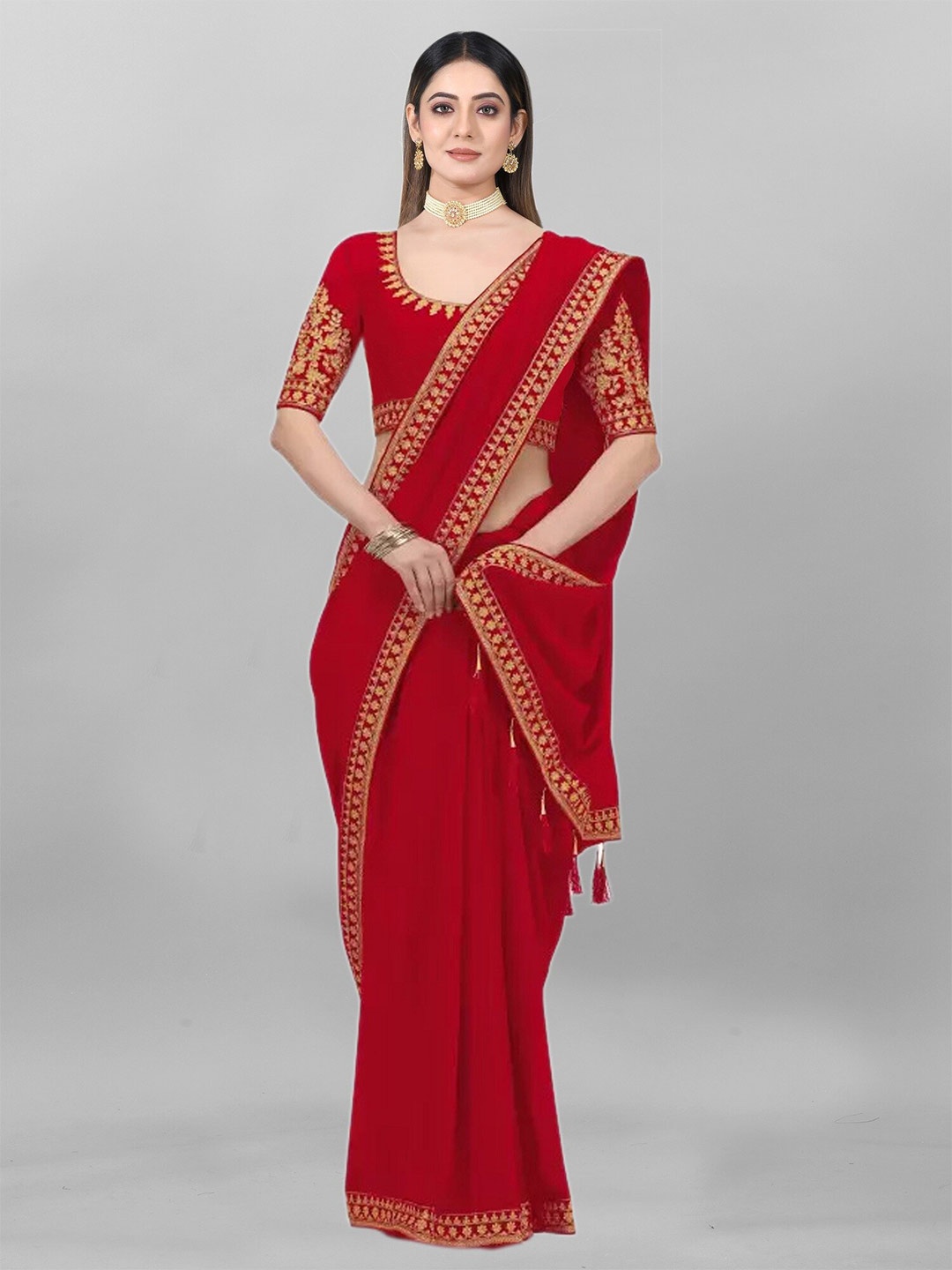 

APNISHA Embroidered Saree, Red