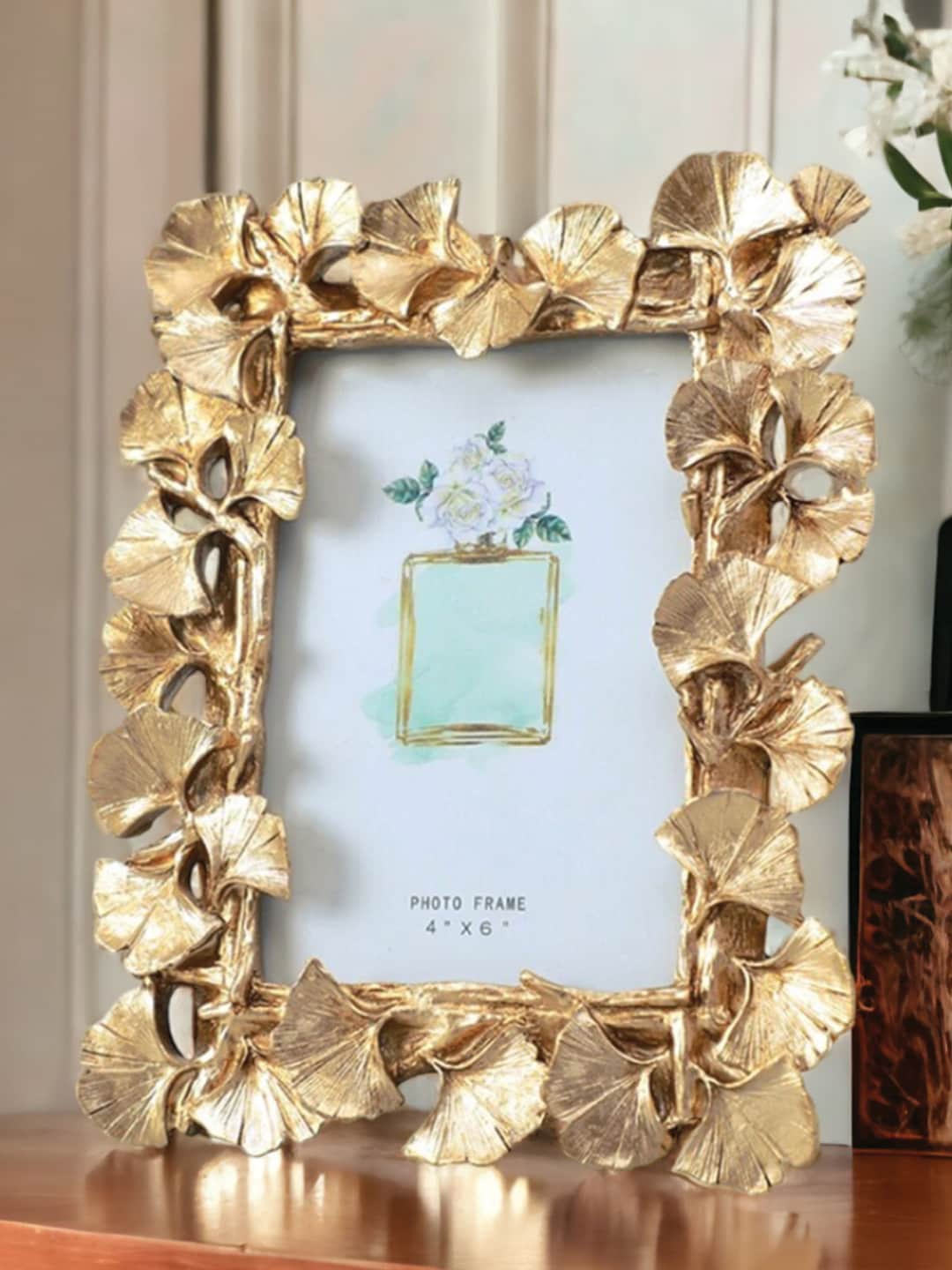 

Art Street Gold Toned Display of Ginkgo Biloba Photo Frame