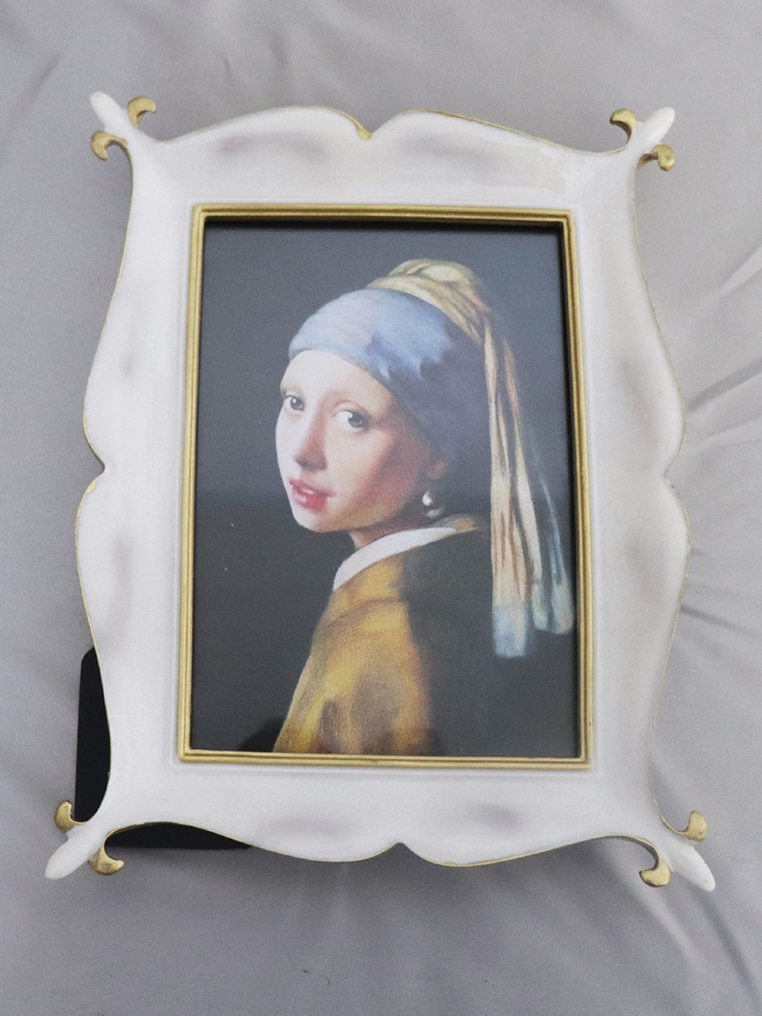 

Art Street White Vintage Table Photo Frame