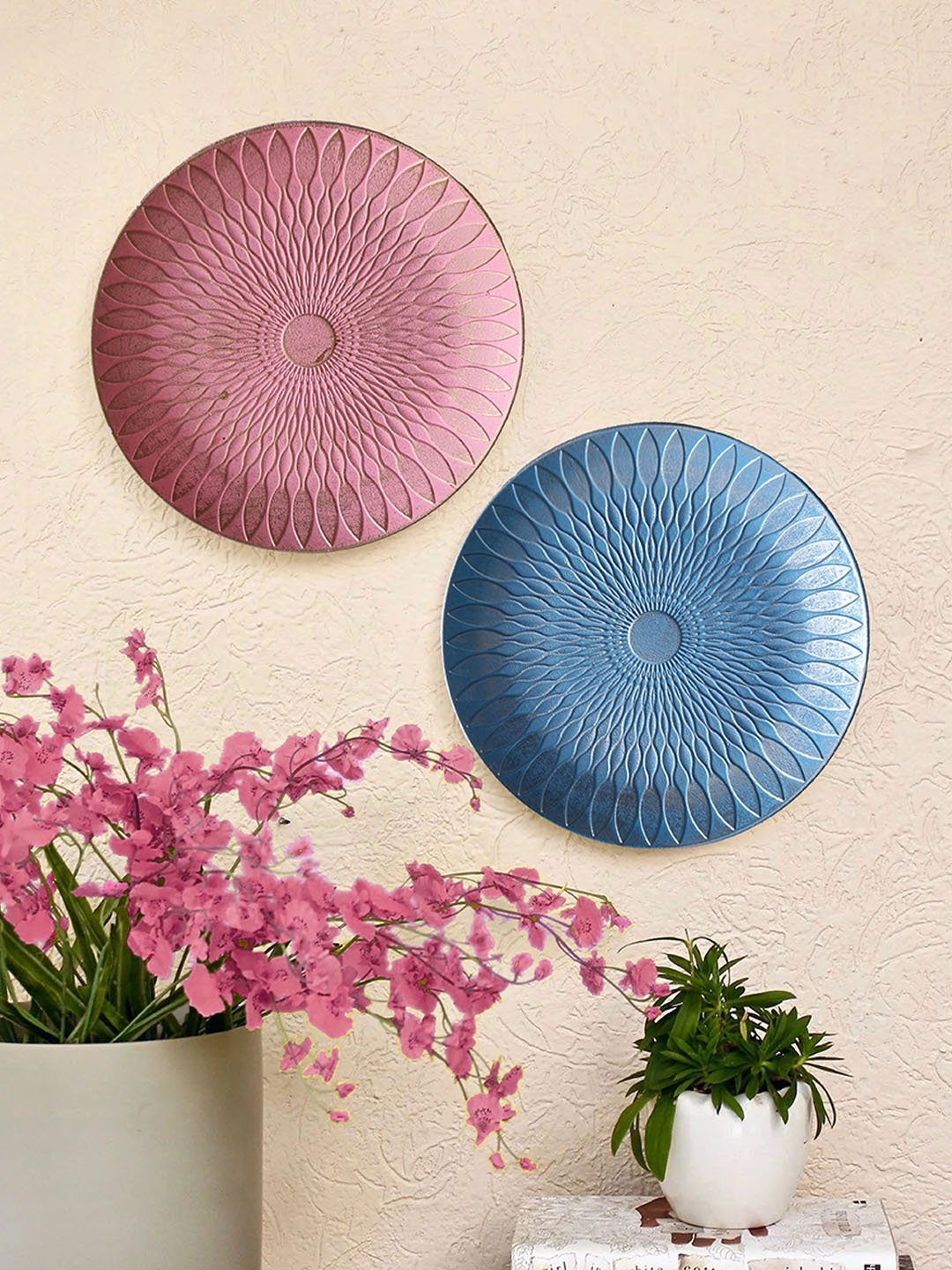 

Art Street Blue & Pink 2 Pieces Wood Wall Hanging Plates