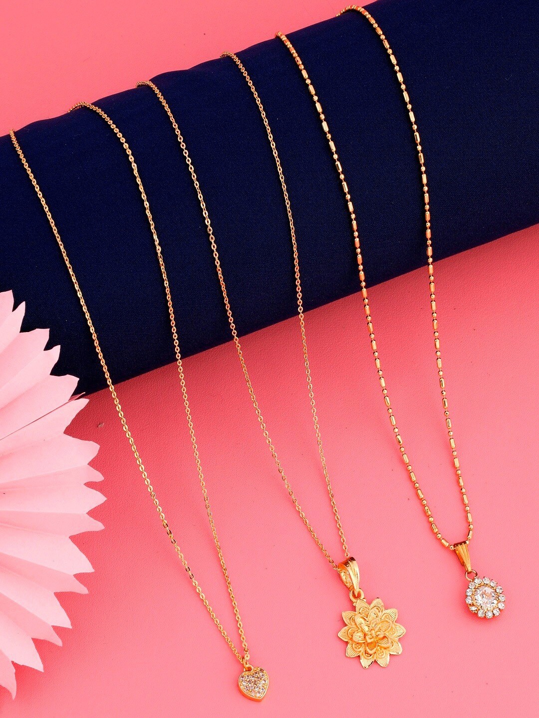 

JEWEL WORLD Set Of 3 Gold-Plated Chain