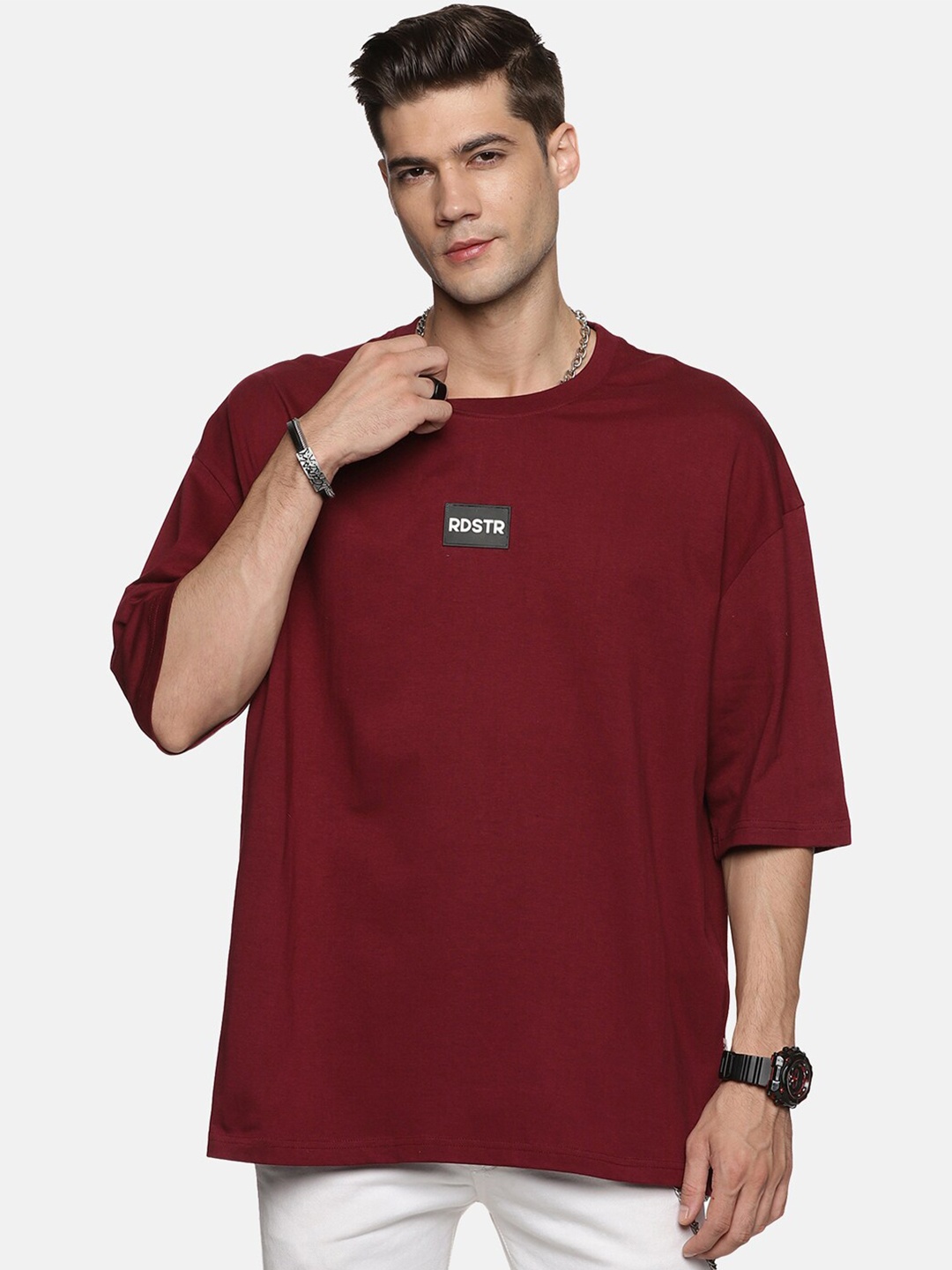 

The Roadster Lifestyle Co. Pure Cotton Oversized Fit T-shirt, Maroon