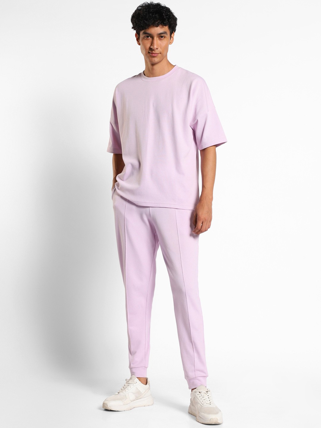 

NOBERO Popcorn Textured T-Shirt With Joggers, Purple