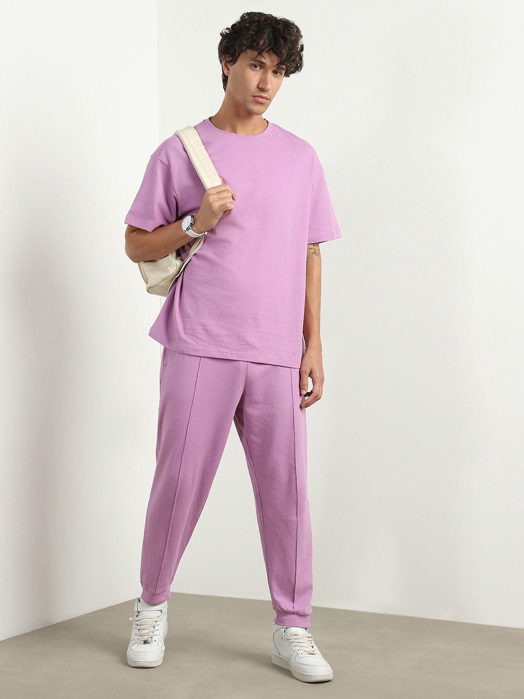 

NOBERO Popcorn Textured T-shirt And joggers, Mauve