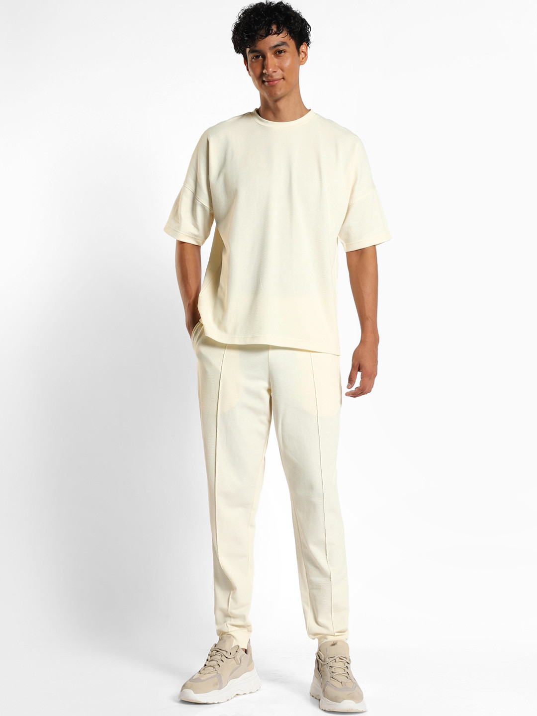 

NOBERO Moses Popcorn Textured T-shirt And Joggers, Off white