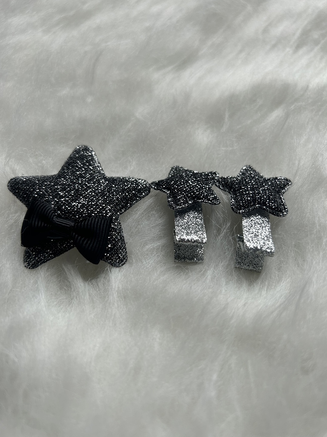 

LYTIX Girls Set of 3 Assorted Embellished Alligator Hair Clip