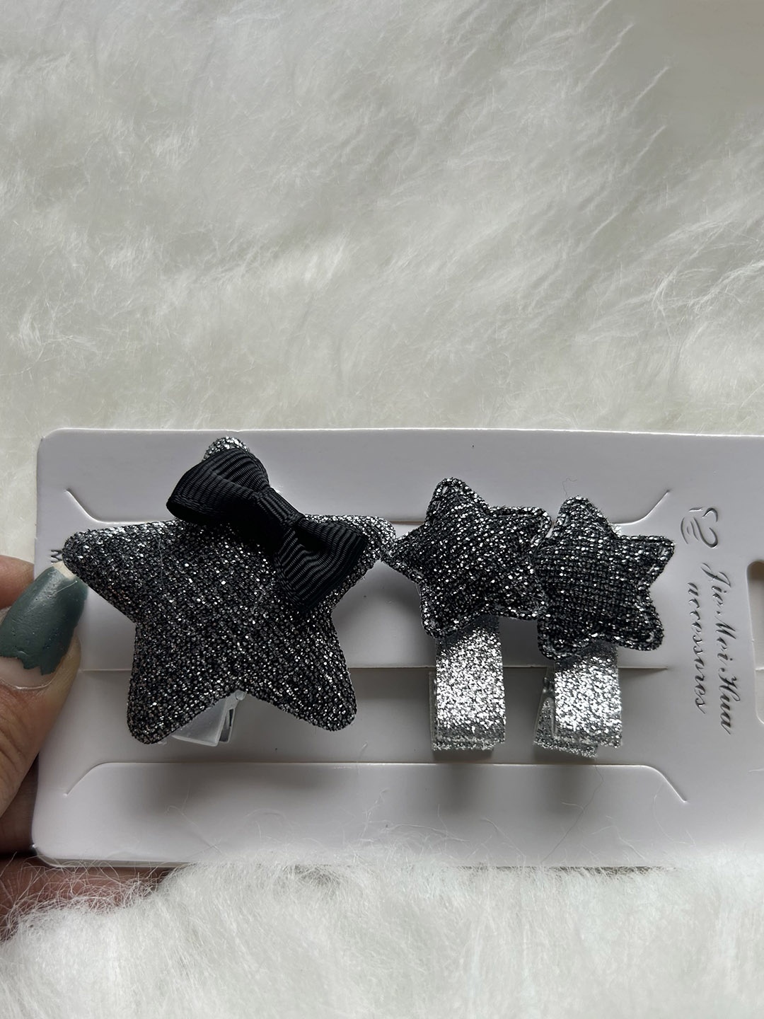 

LYTIX Girls Assorted Set of 3 Embellished Star Shaped Alligator Hair Clips