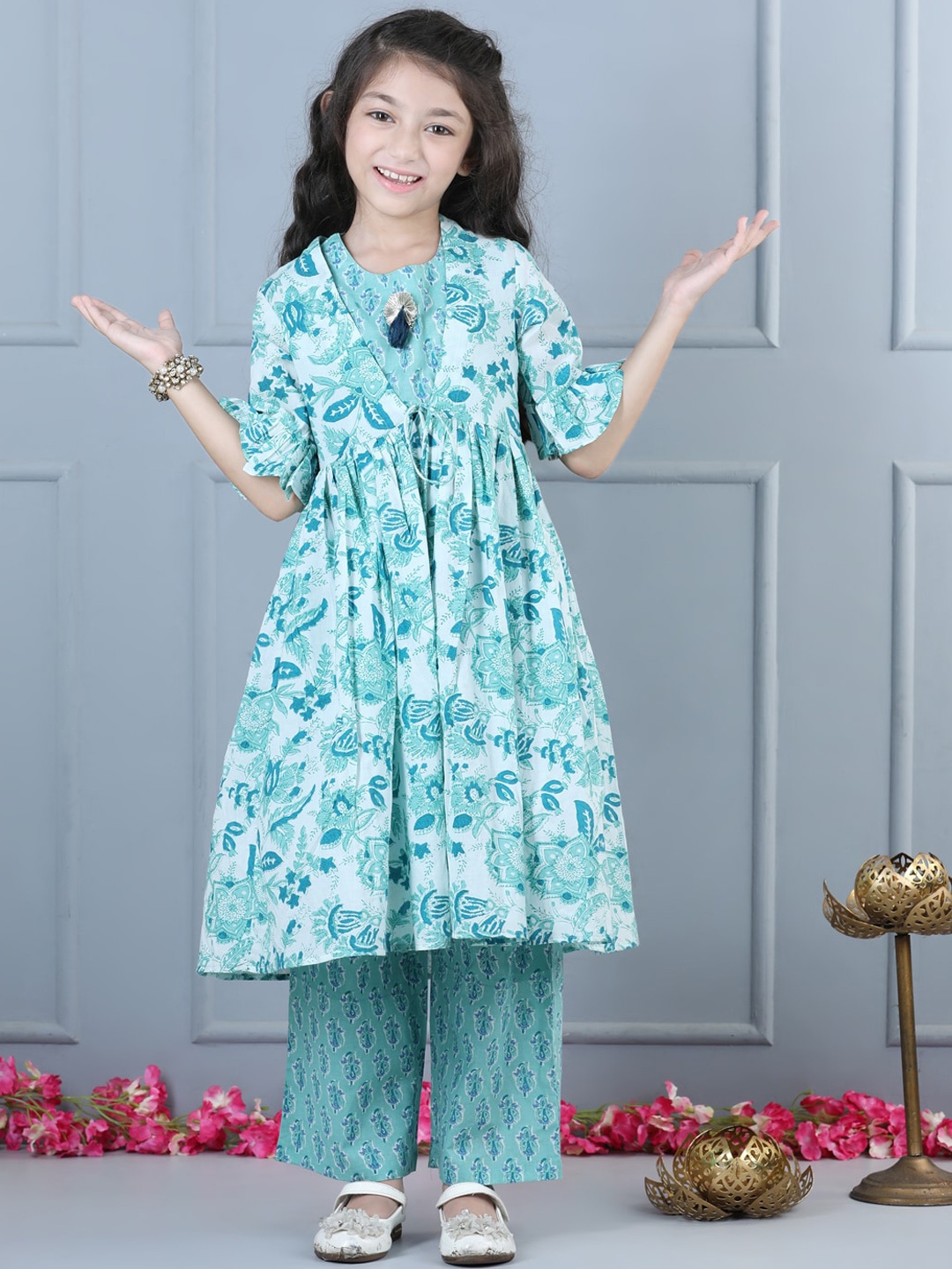 

AWW HUNNIE Girls Ethnic Motifs Printed Regular Pure Cotton Kurta With Palazzos, Green