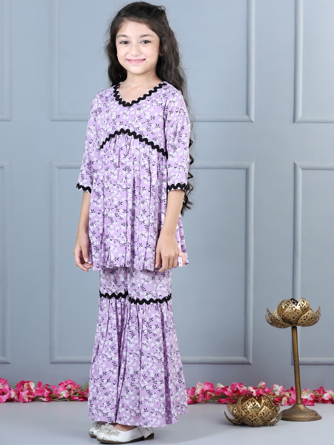 

AWW HUNNIE Girls Floral Printed Empire Pure Cotton Kurti With Sharara, Purple