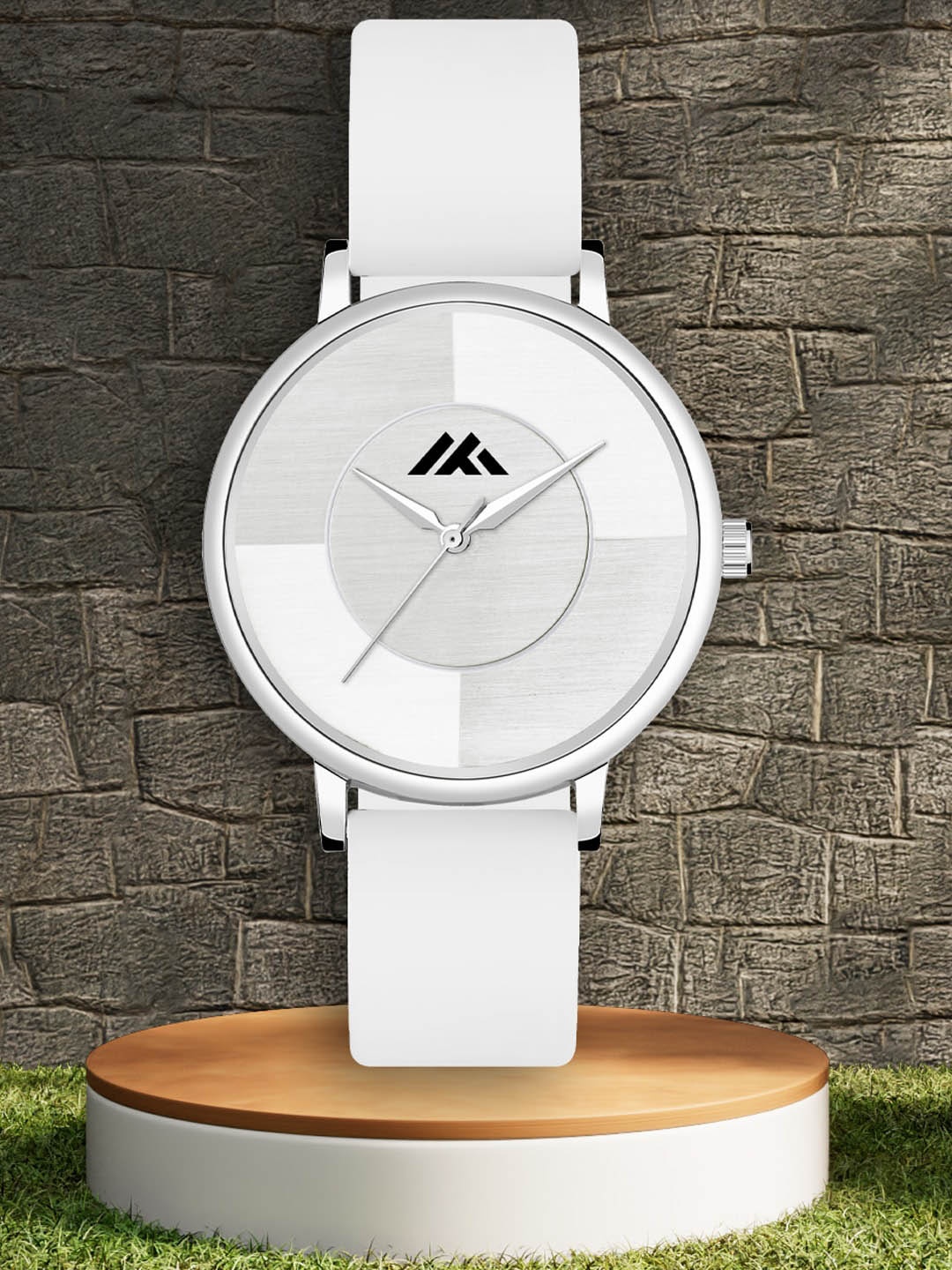 Shocknshop Women Dial & Leather Straps Analogue Watch MT533, White