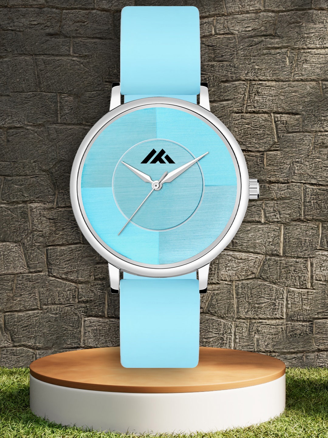 Shocknshop Women Round Dial & Leather Straps Analogue Watch MT535, Blue