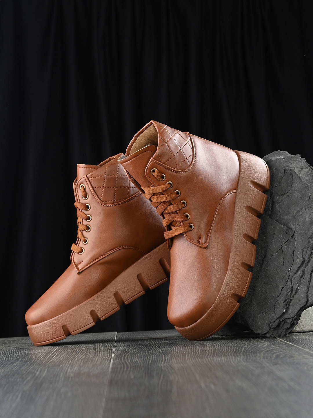 

El Paso Women Mid-Top Regular Boots, Tan