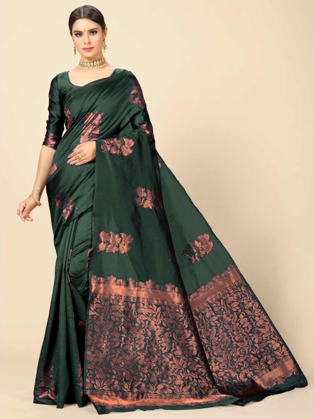 

MAGMINA Woven Design Pure Silk Banarasi Saree, Green