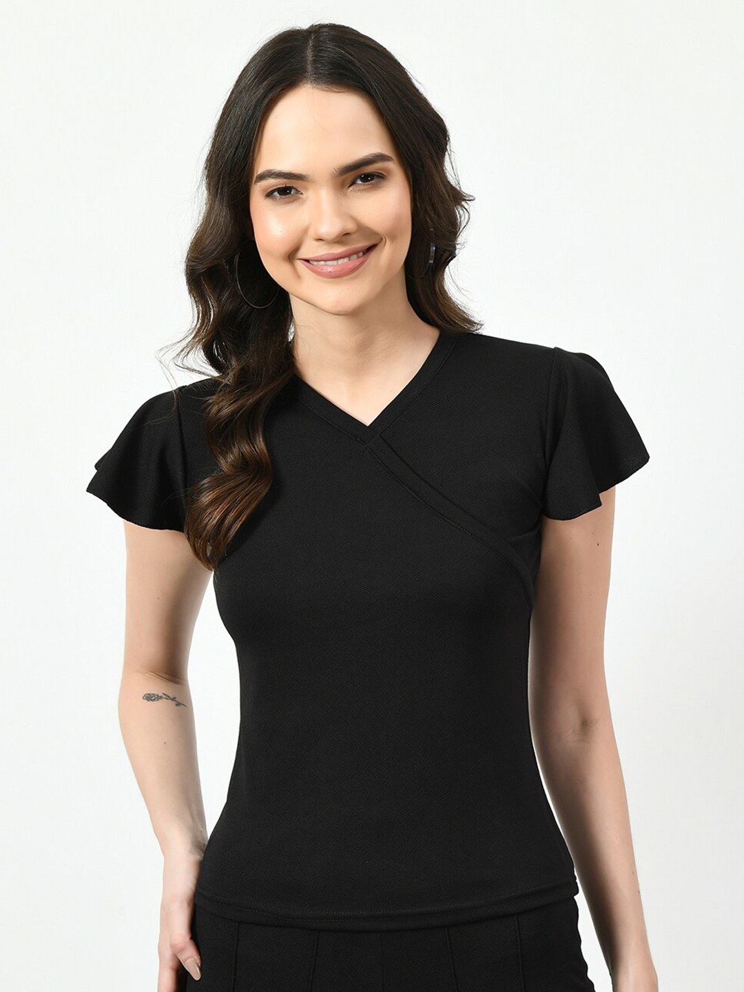

CLAFOUTIS Flutter Sleeve V-Neck Top, Black