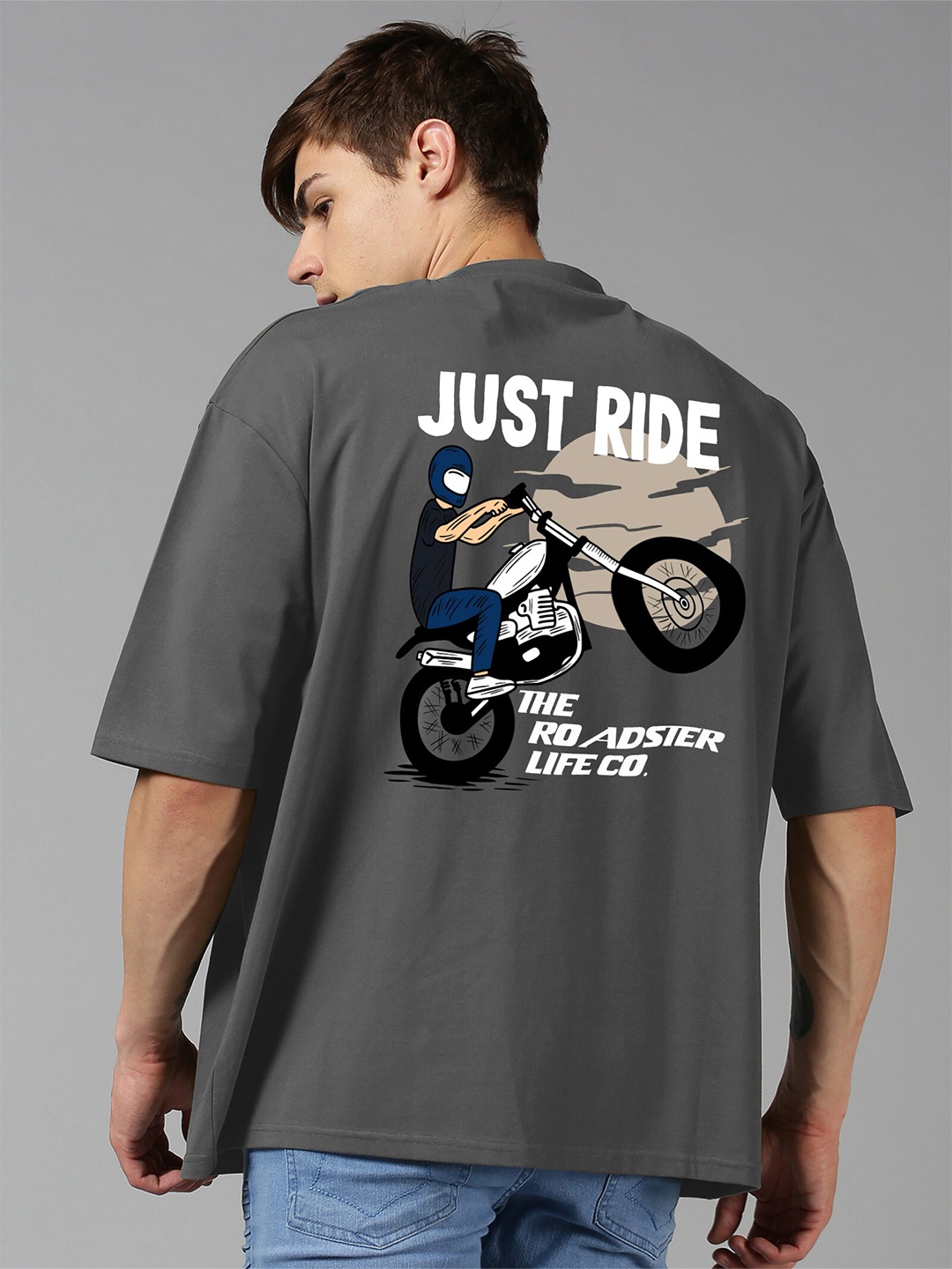 

Roadster Grey Graphic Printed Pure Cotton Oversized Tshirt