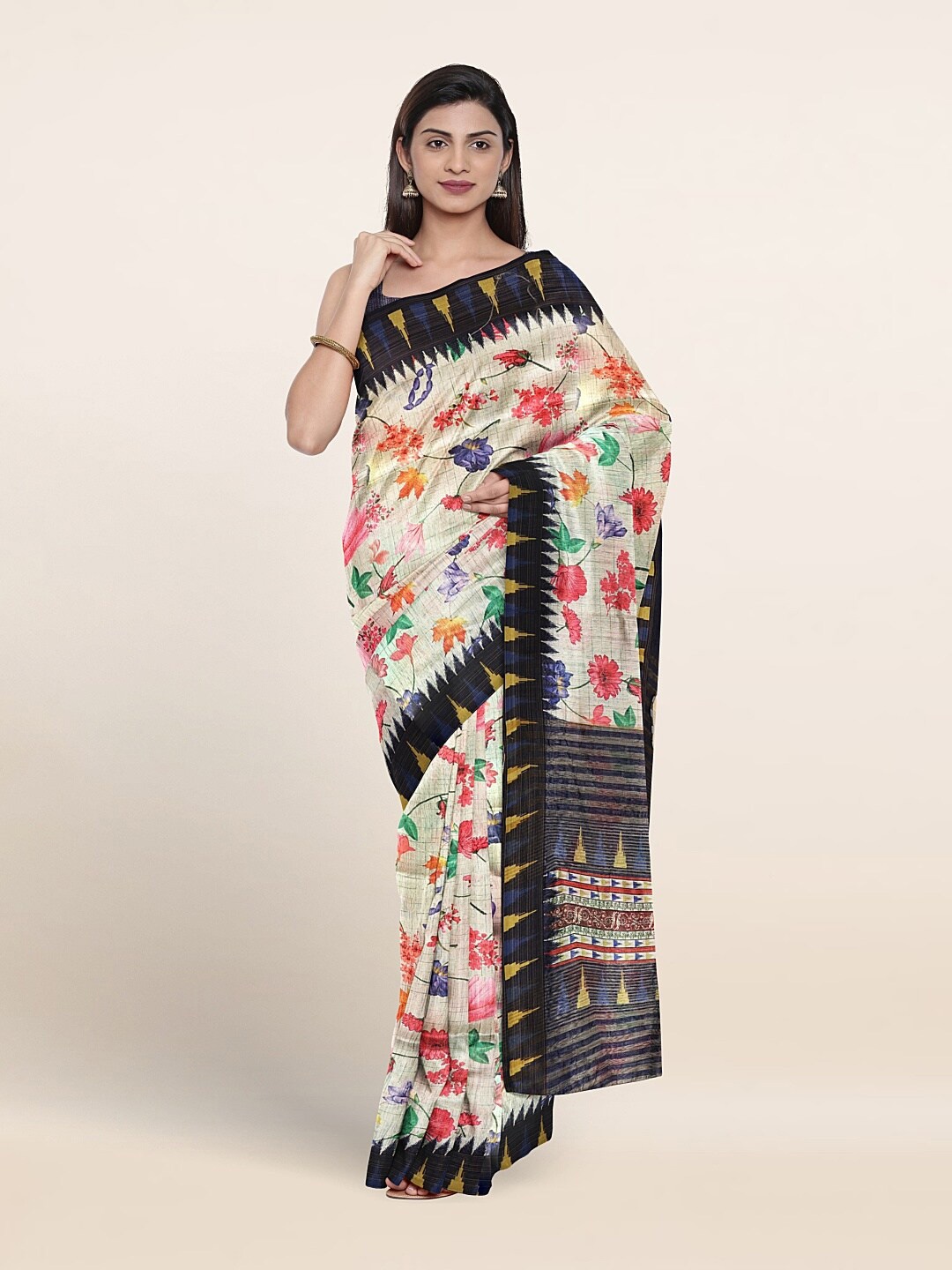 

Pothys Floral Printed Jute Silk Saree, White