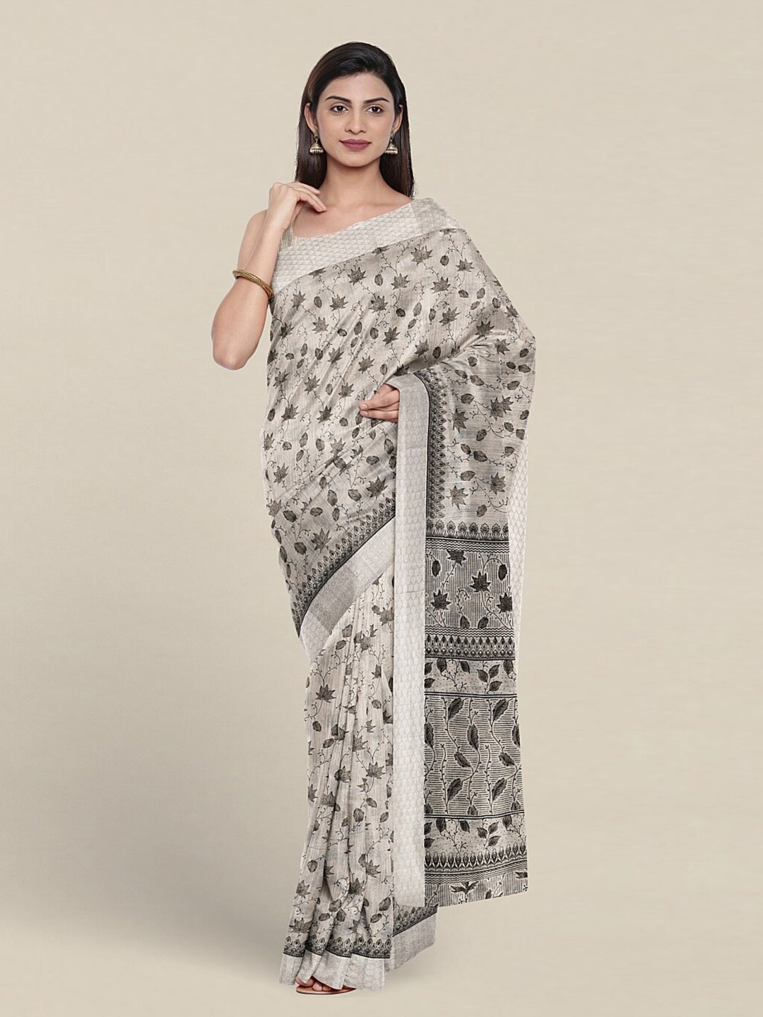 

Pothys Floral Printed Pure Cotton Saree, Grey