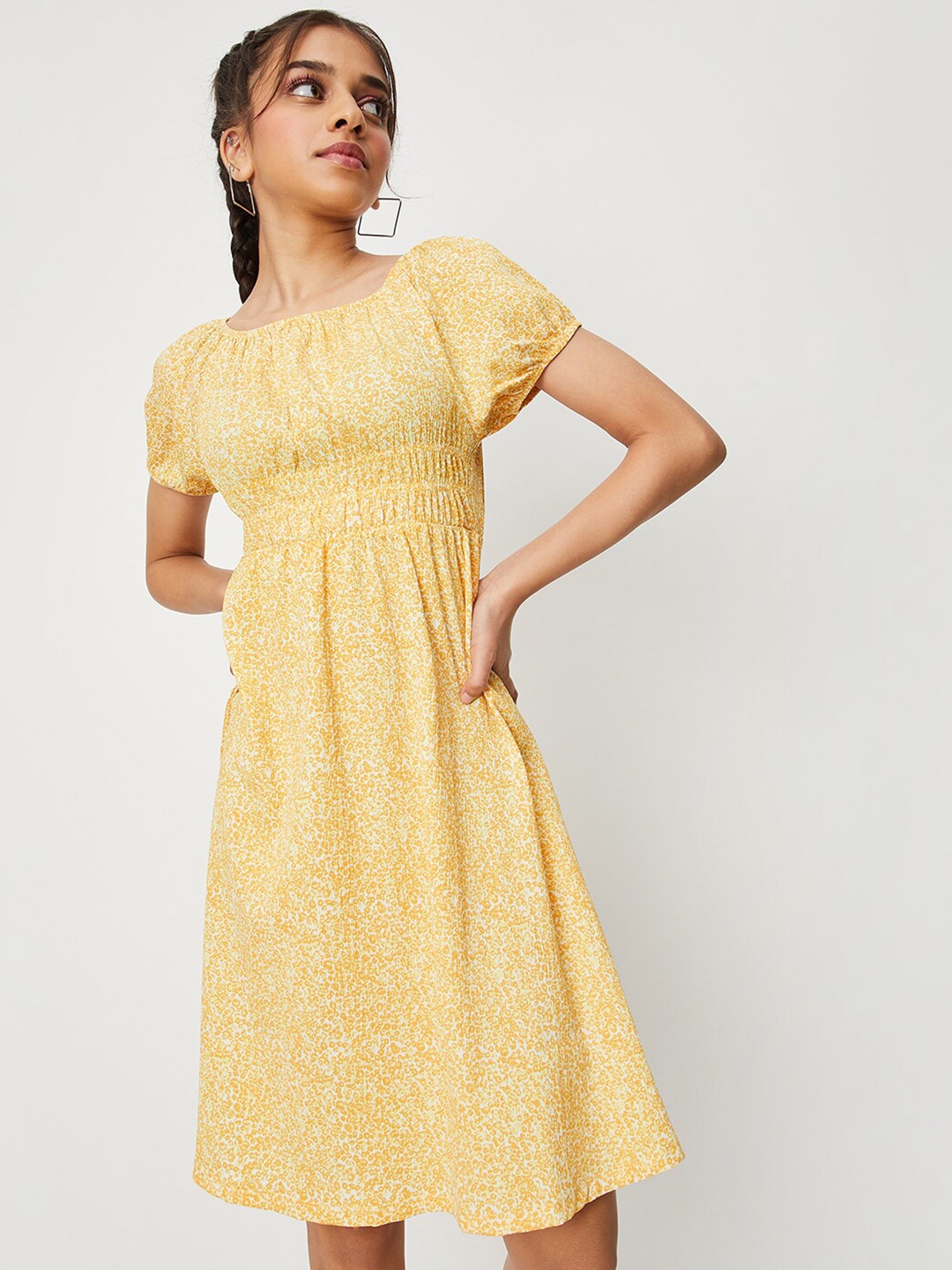 

max Girls Floral Printed Puff Sleeve Smocked A-Line Dress, Yellow